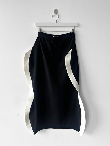 ISSEY MIYAKE -  F/W 2023 SCULPTURAL SKIRT WITH CURVED SIDE PANELS