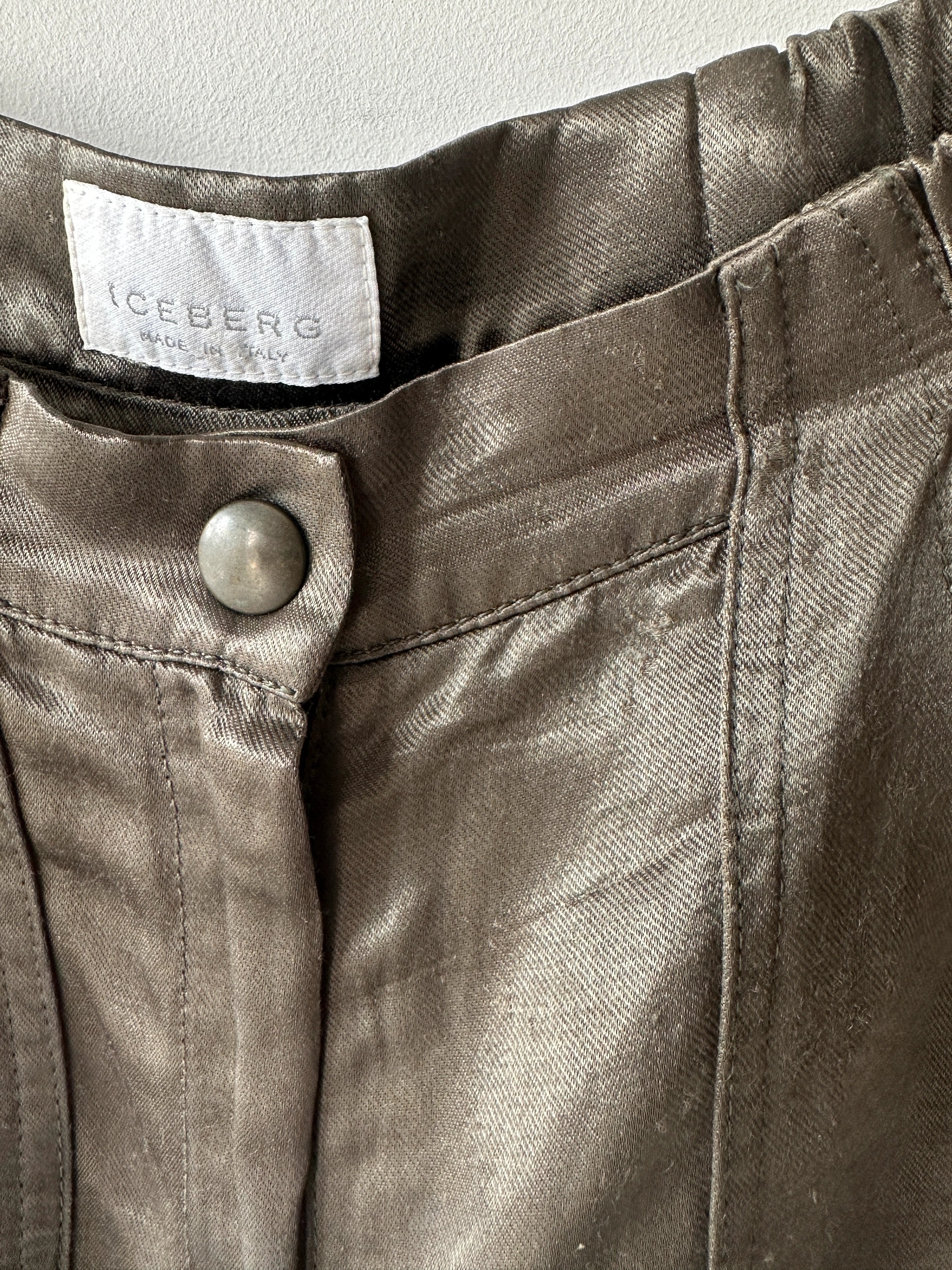 ICEBERG - early 2000s CROPPED CARGO TROUSERS