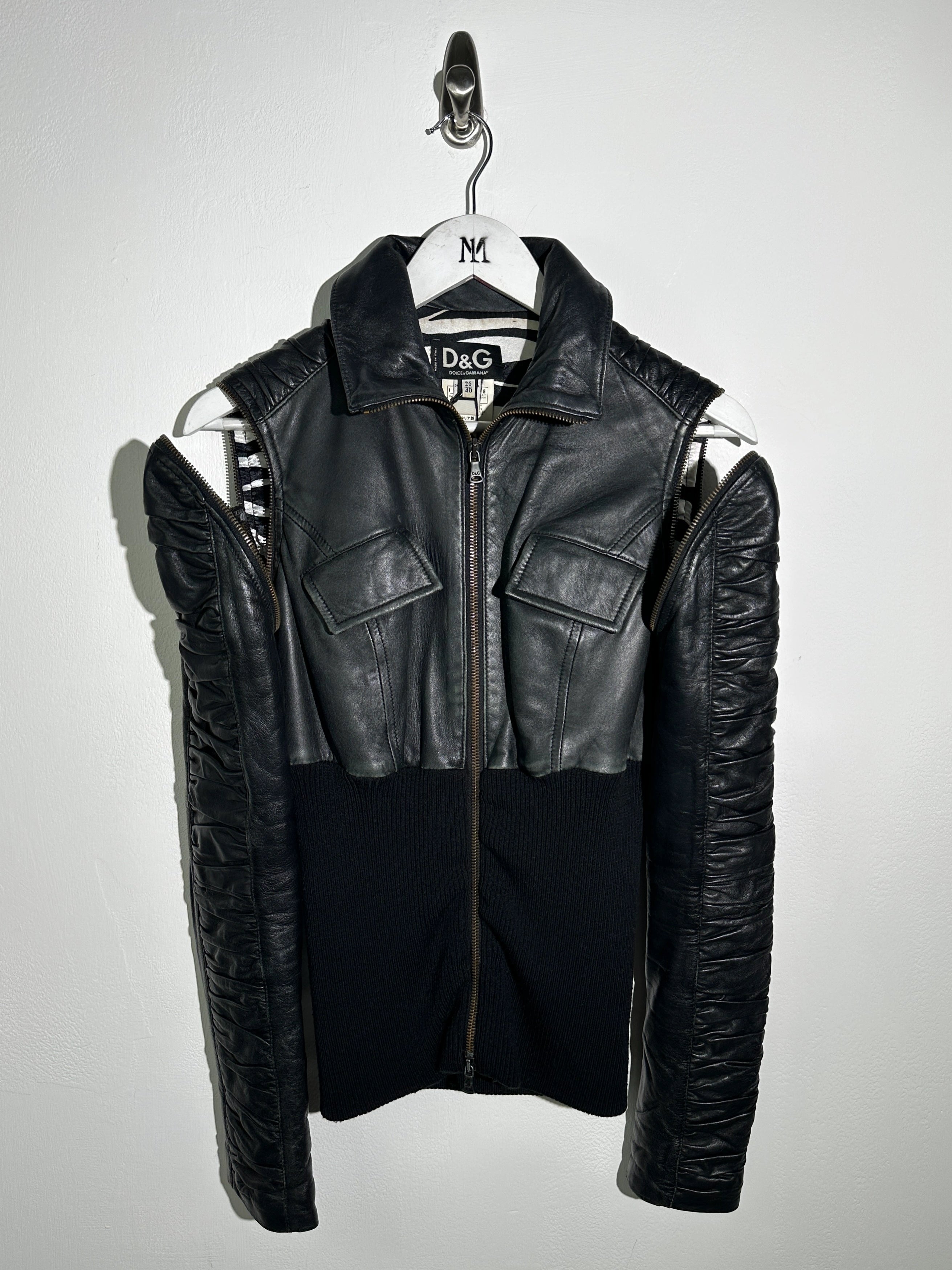 DOLCE & GABBANA - S/S 2003 2 IN 1 LEATHER JACKET WITH PANELED WAIST AND ZIP OFF SLEEVE