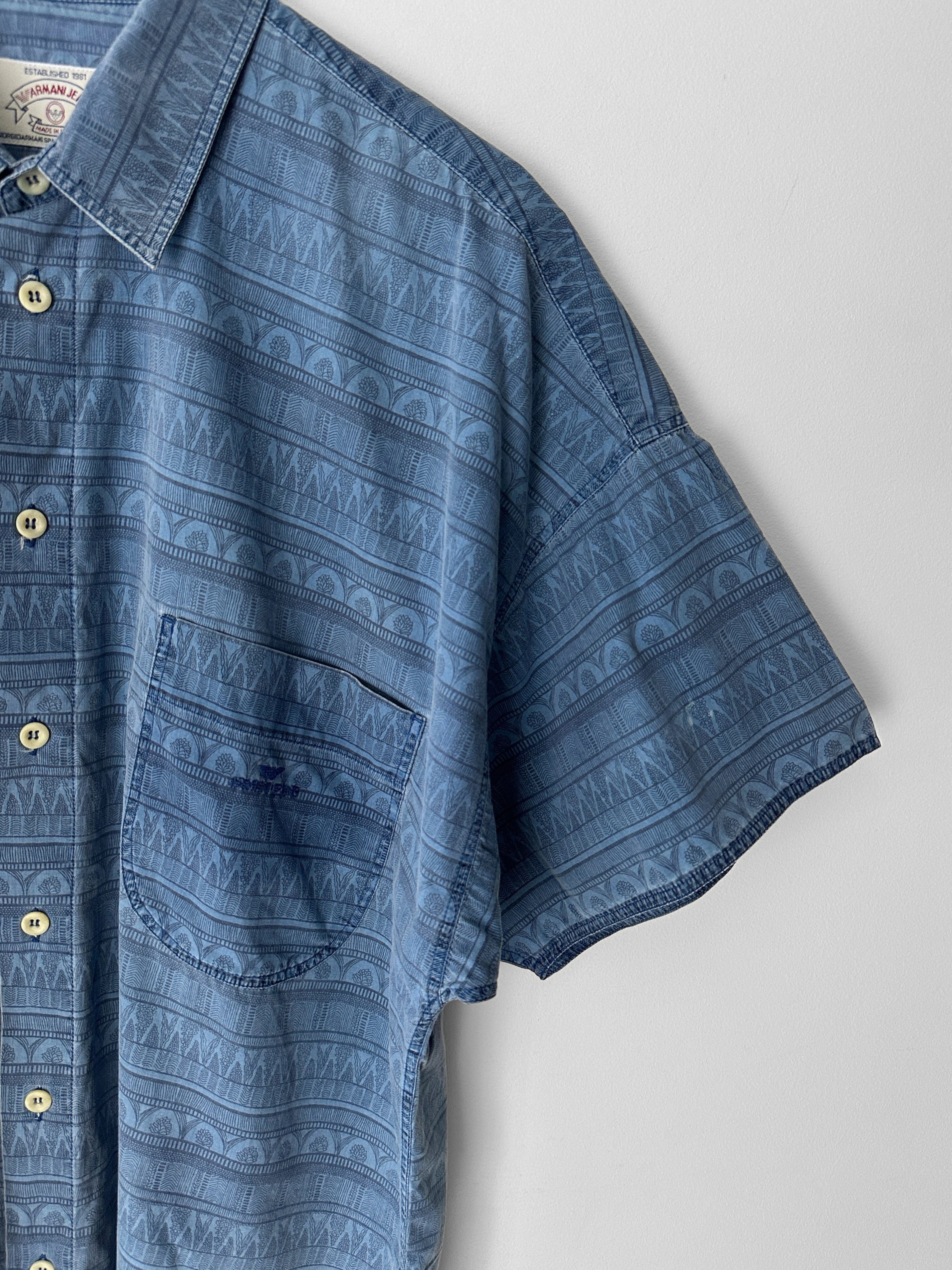 ARMANI JEANS - early 1990s JACQUARD PRINT SHORT SLEEVE SHIRT