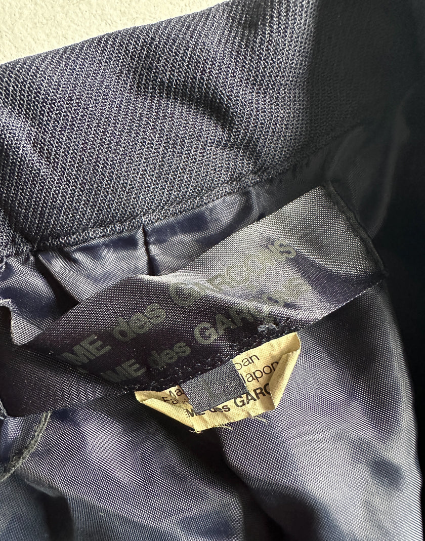 COMME DES GARÇONS - S/S 2011 CAPE BUTTONED BLAZER