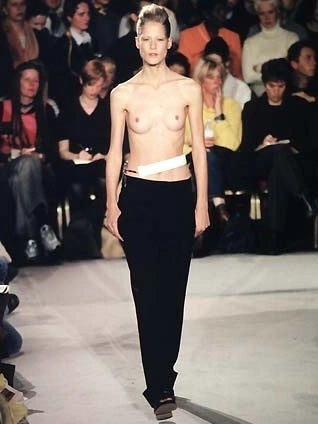 DIRK BIKKEMBERGS - S/S 1998 WIDE LEATHER BELT WITH METAL CHARM DETAIL