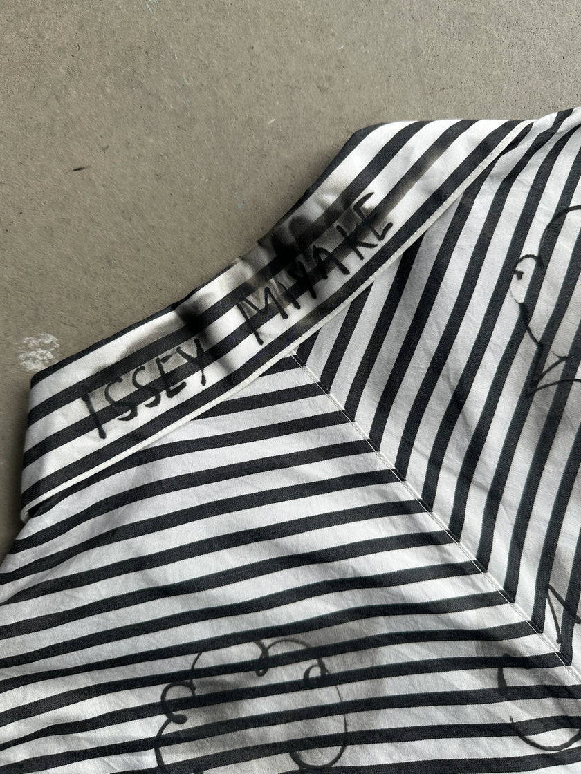 ISSEY MIYAKE - 1990s ABSTRACT PRINTING BATWING SLEEVE SHIRT