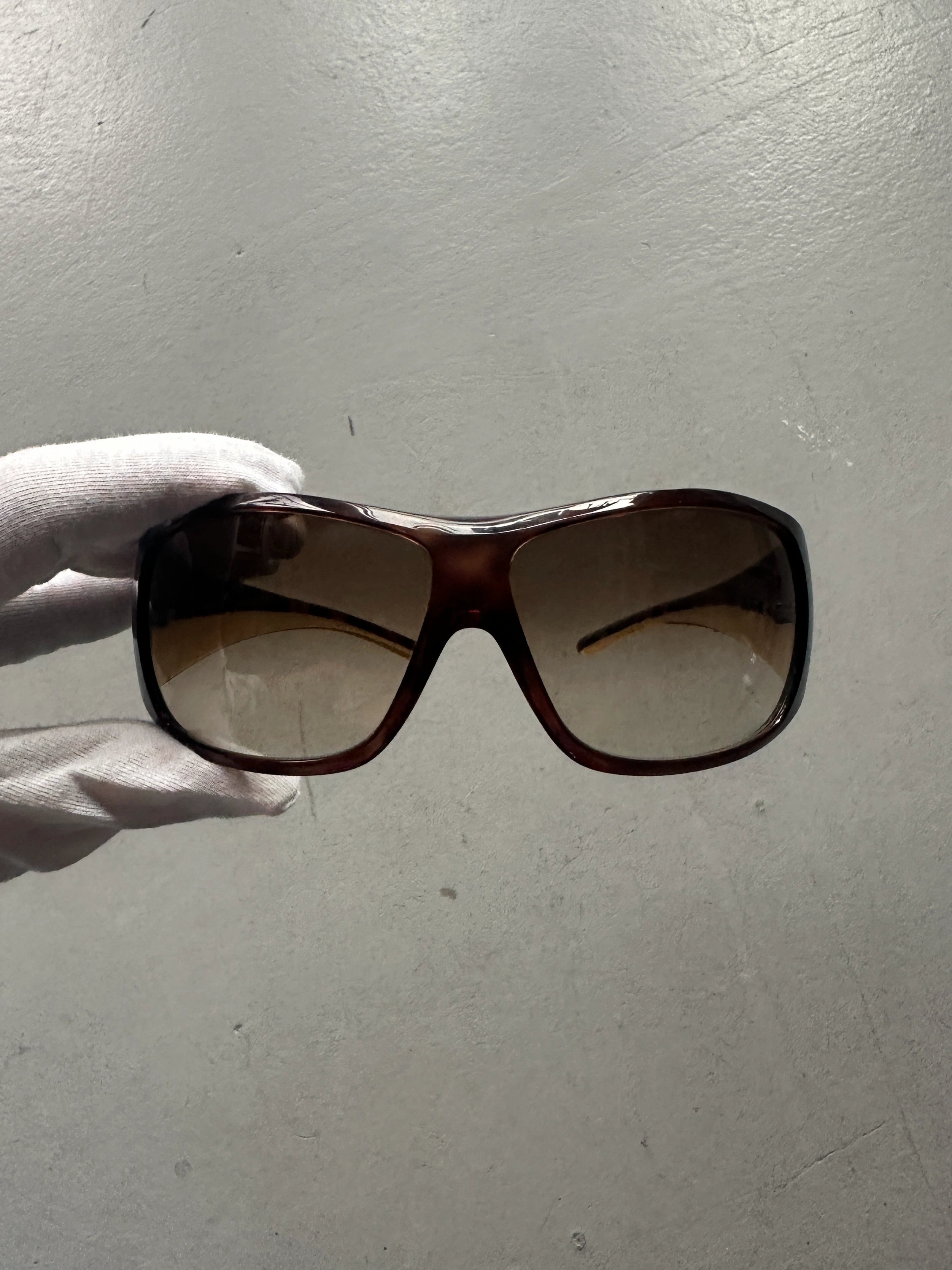 PRADA - 1990s OVERSIZED WRAP AROUND SUNGLASSES