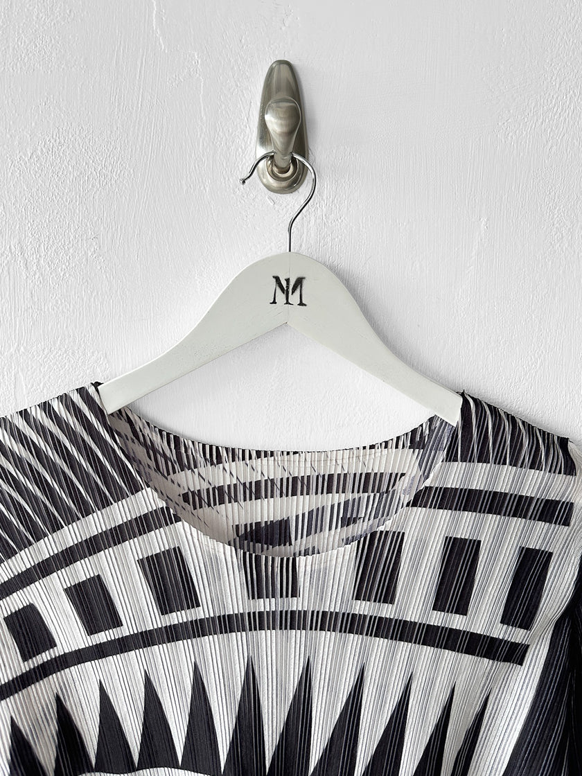 ISSEY MIYAKE - S/S 2015 GEOMETRIC PRINT LONG SLEEVE TOP