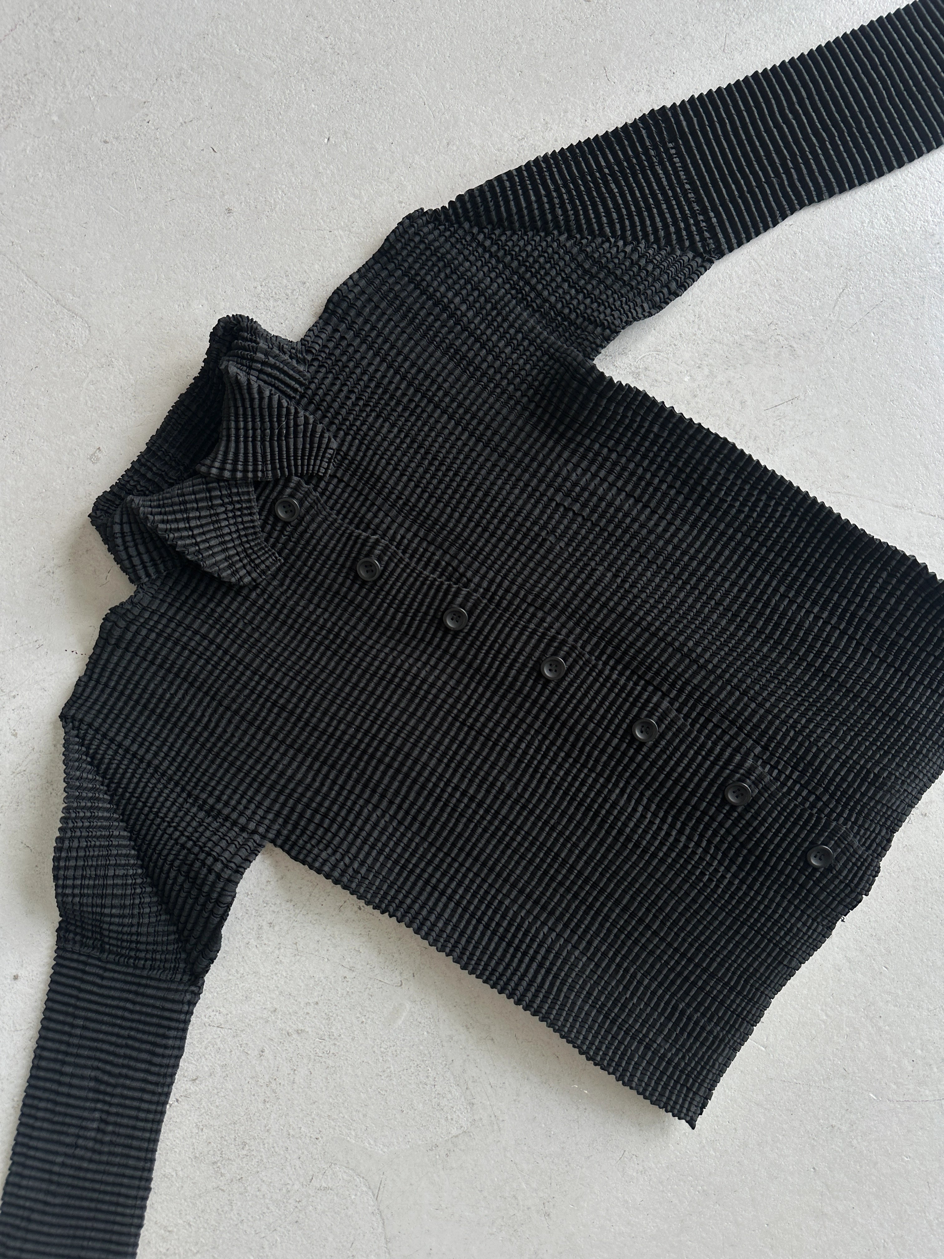 ISSEY MIYAKE - F/W 1999 PLEATED BUTTONED SHIRT