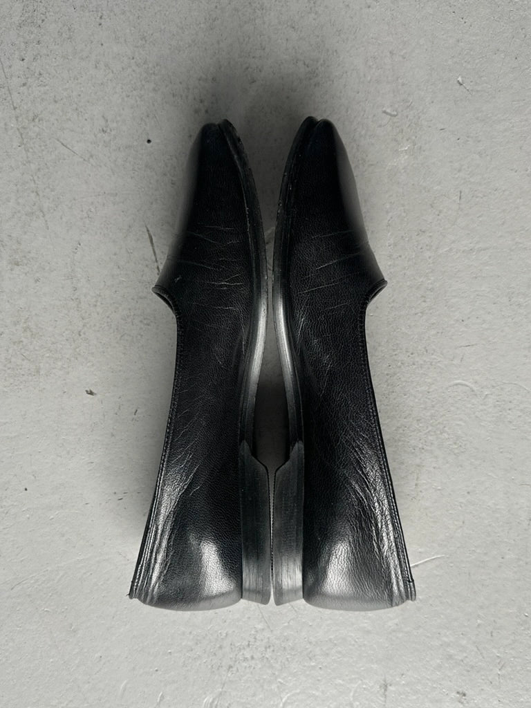 ISSEY MIYAKE - 1980s SCULPTURAL SQUARE TOE LOAFERS