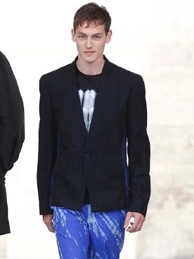 ISSEY MIYAKE - S/S 2014 BLAZER WITH CONTRASTING PANEL AT SIDE AND BACK