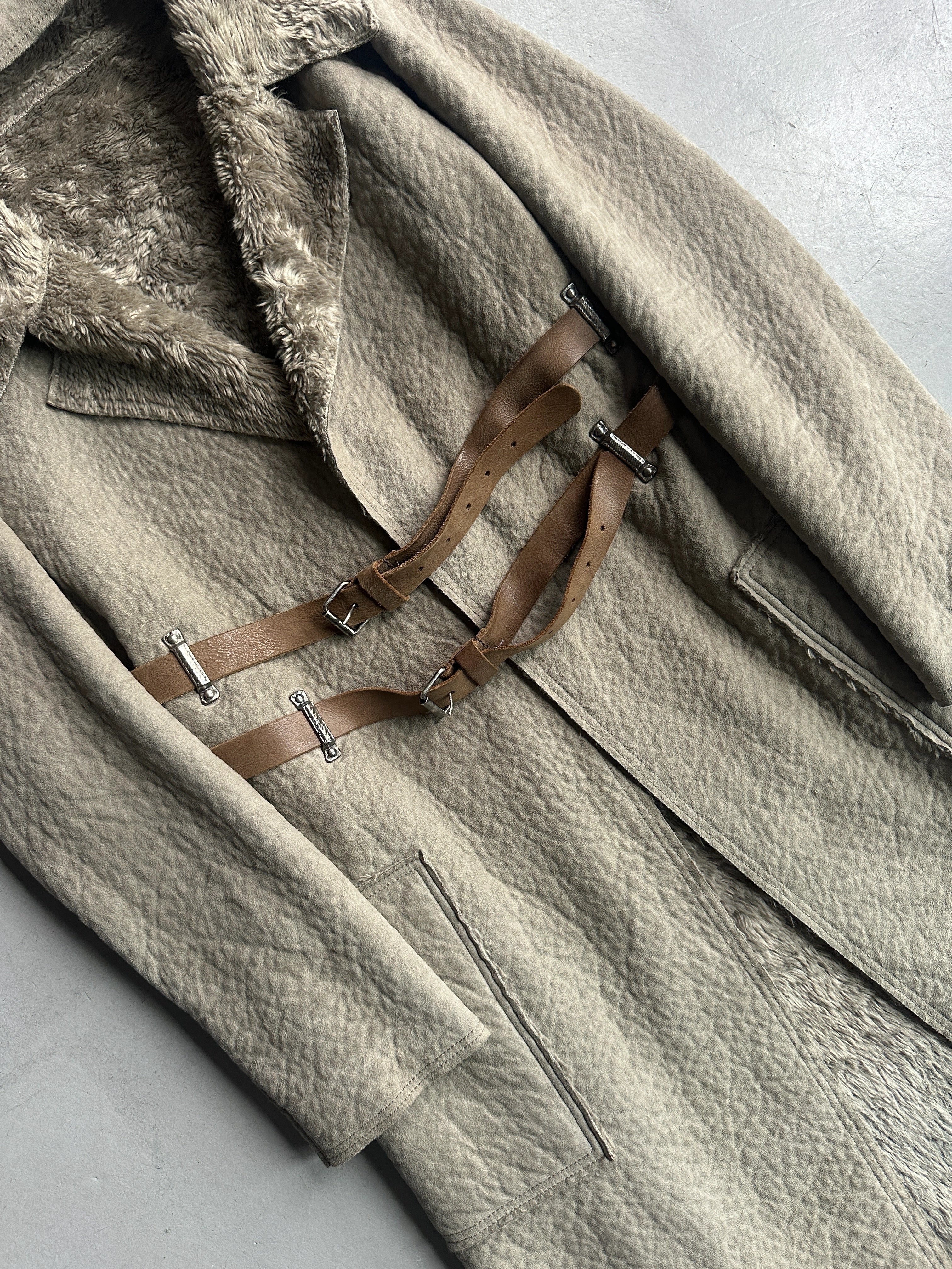 COP COPINE - 2000s RELAXED TEXTURED COAT WITH CROSSED DOUBLE LEATHER BELT