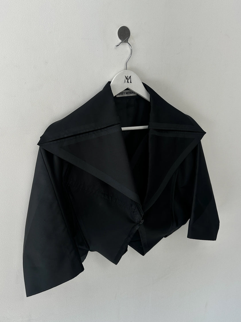 ISSEY MIYAKE  - F/W 2011 SCULPTURAL BOLERO JACKET