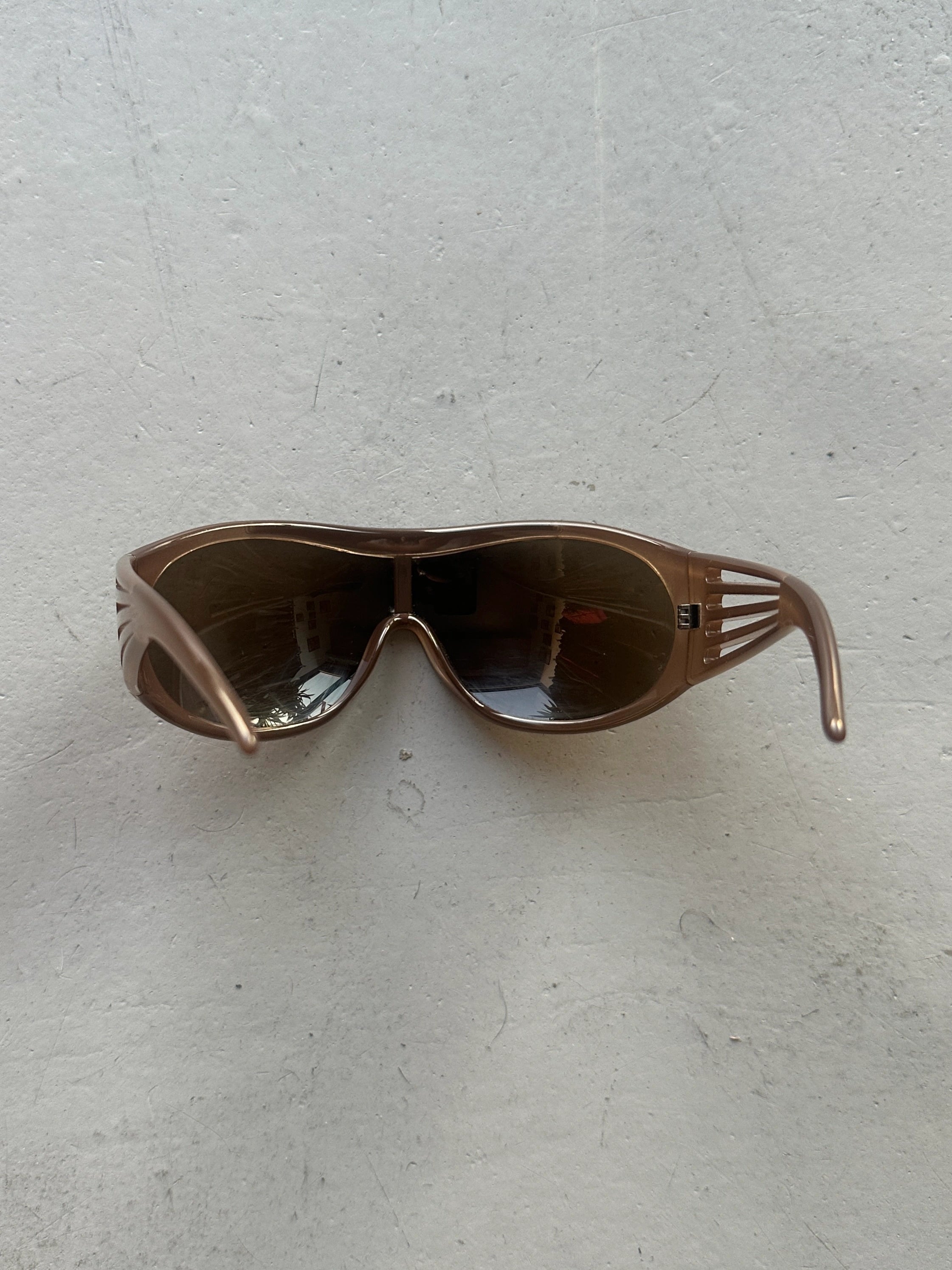 GIANFRANCO FERRÉ - 2000s OVERSIZED SHIELD SUNGLASSES