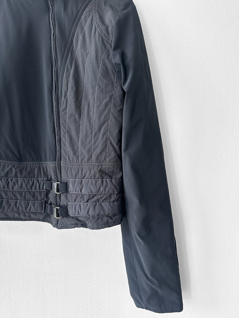 NO LABEL early 2000s CROP FIT JACKET WITH OFF THE CENTRE ZIP AND BUCKLE DETAIL AT WAIST