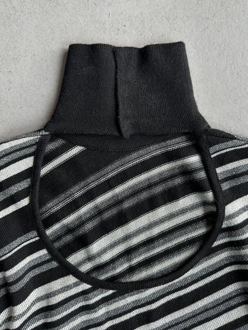 1990s ASYMMETRICAL LONG SLEEVE TOP WITH CUT OUT AT BACK