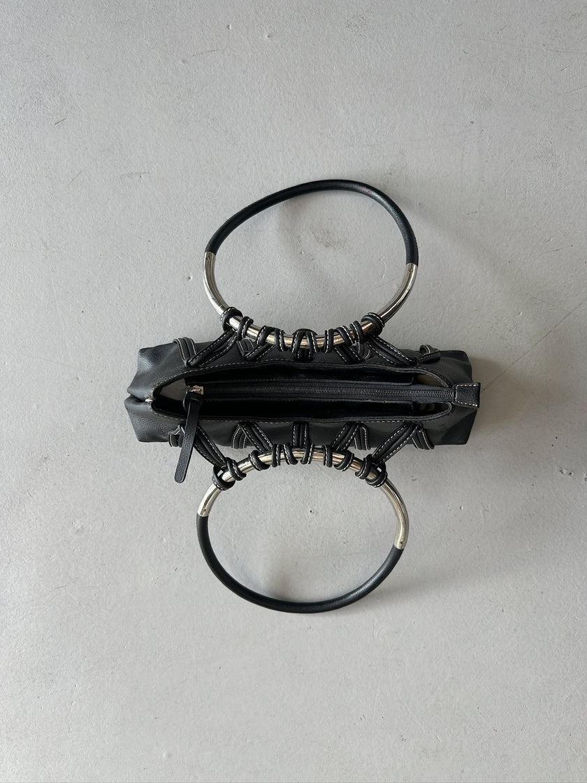 2000s OVERSIZED METAL RING HANDLE LEATHER BAG