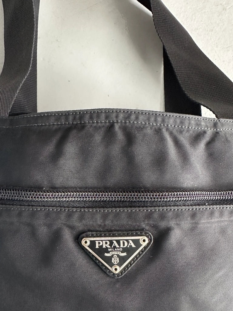 PRADA - 1990s NYLON TOTE BAG