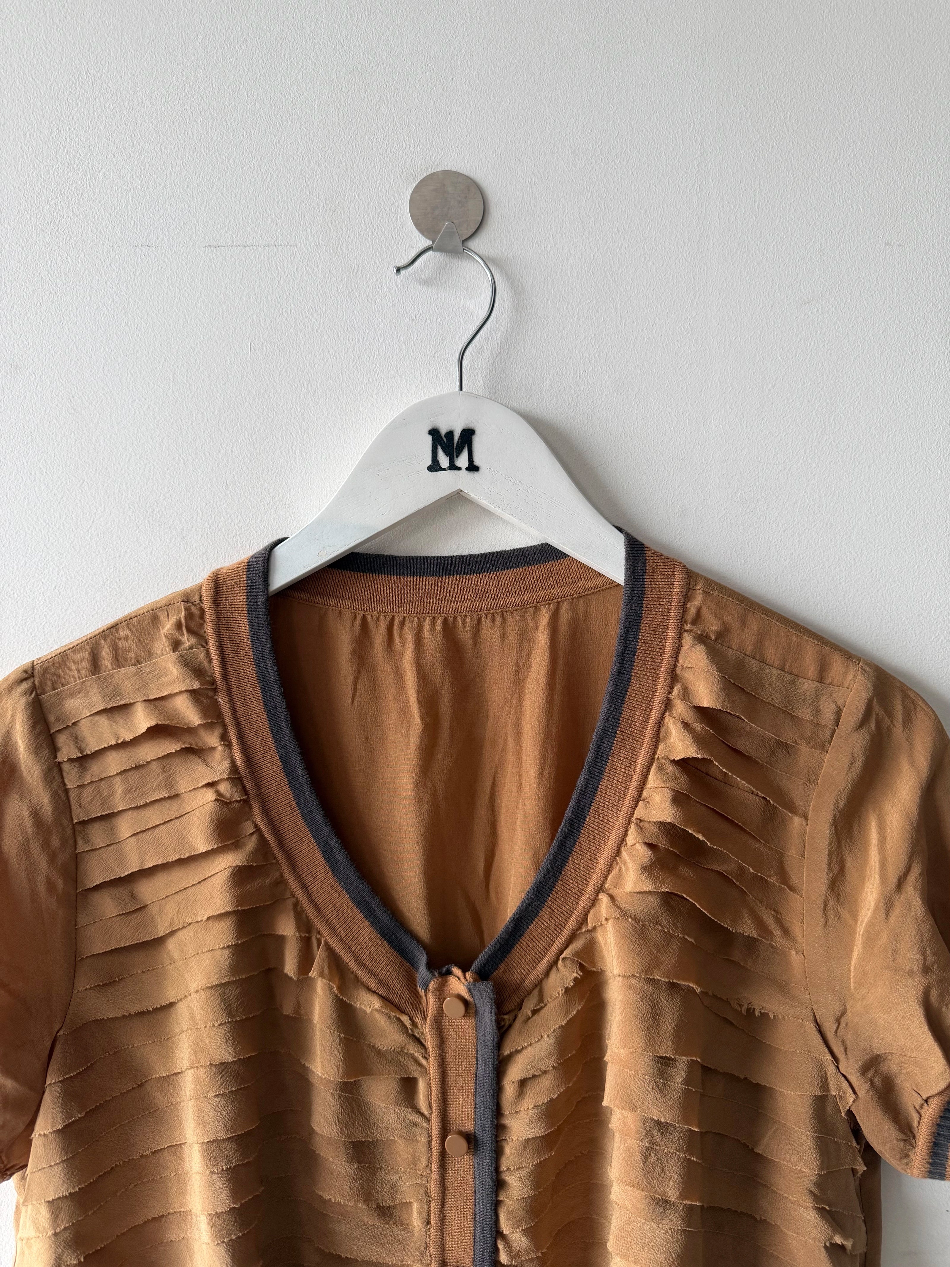 2000s SHORT SLEEVE BLOUSE WITH RUFFLED FRONT