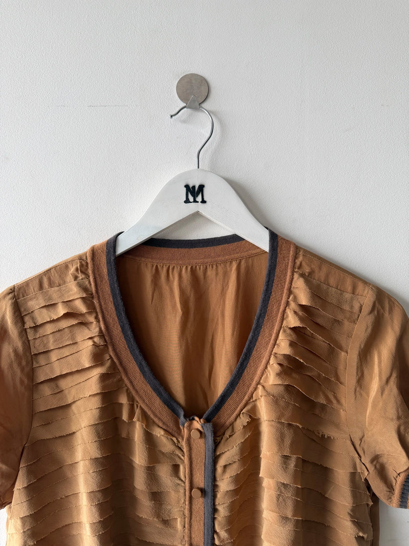 2000s SHORT SLEEVE BLOUSE WITH RUFFLED FRONT