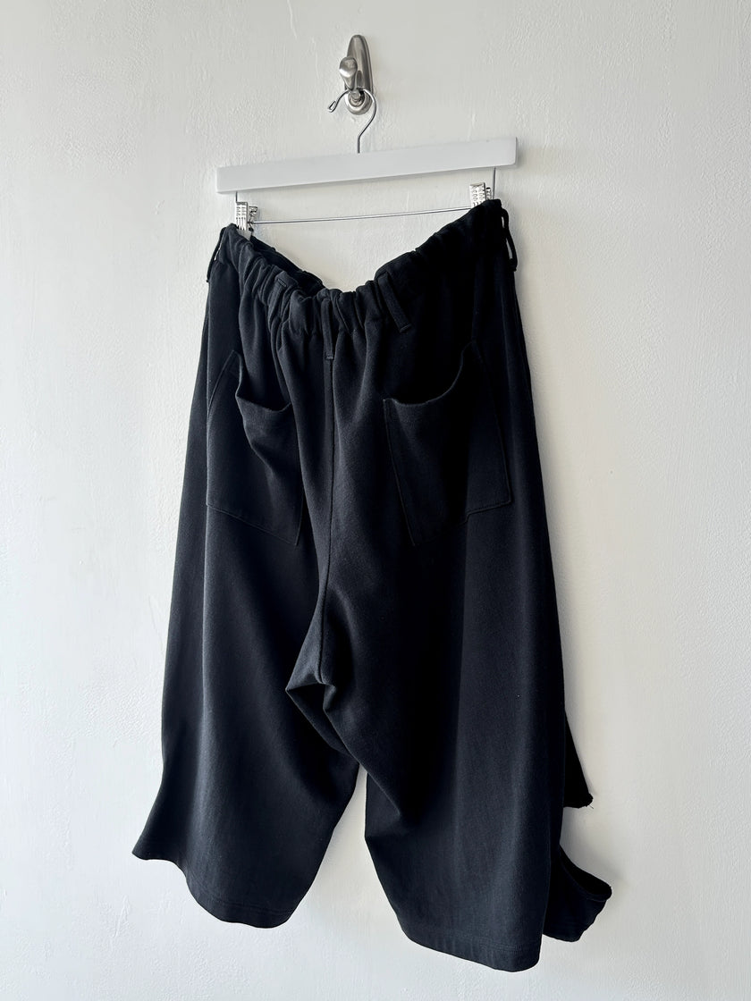 YOHJI YAMAMOTO - S/S 2025 TRACK SHORTS WITH CUT OUT DETAILS AT HEM