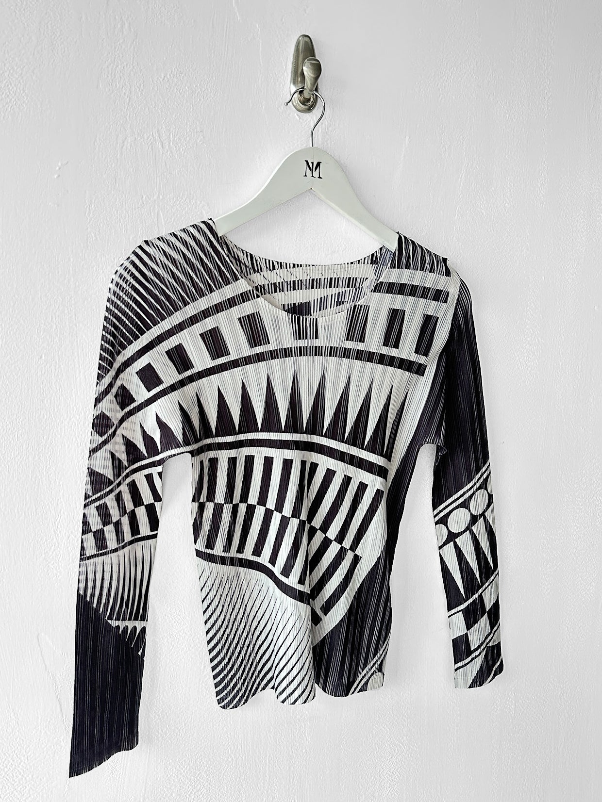 ISSEY MIYAKE - S/S 2015 GEOMETRIC PRINT LONG SLEEVE TOP