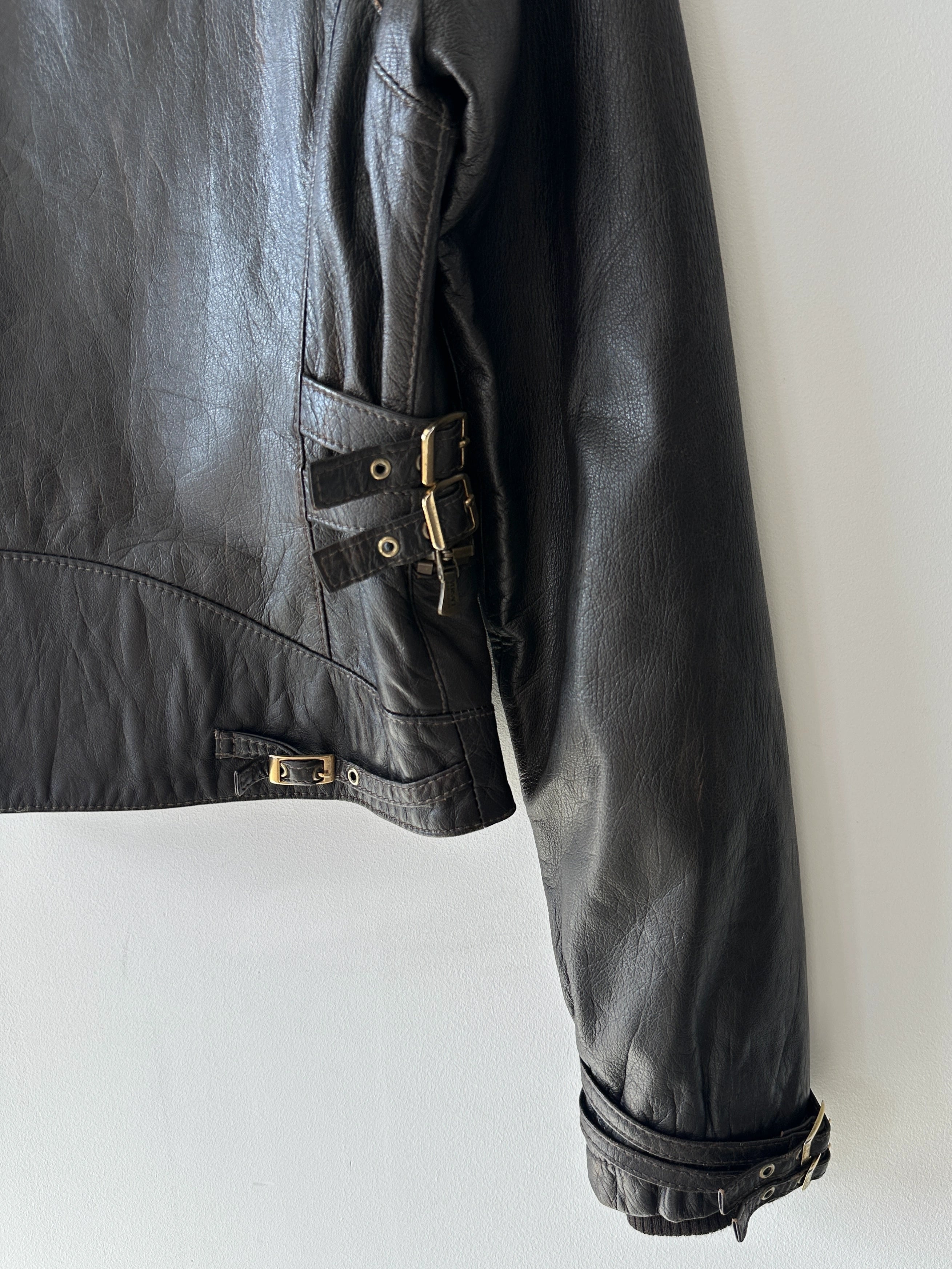 VERSACE - 2000s CROP FIT LEATHER JACKET WITH BONDAGE DETAILS