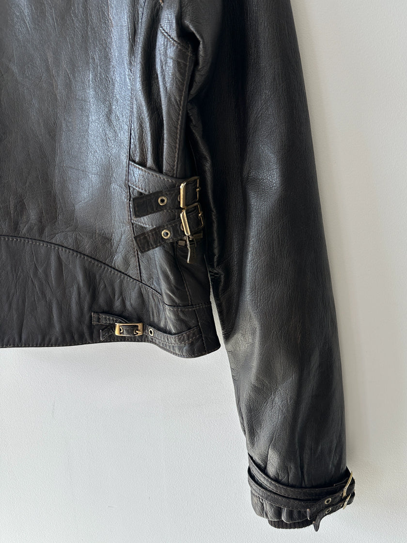 VERSACE - 2000s CROP FIT LEATHER JACKET WITH BONDAGE DETAILS