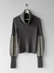 ITALIAN LABEL - early 2000s ELONGATED SLEEVE TURTLE NECK KNIT TOP