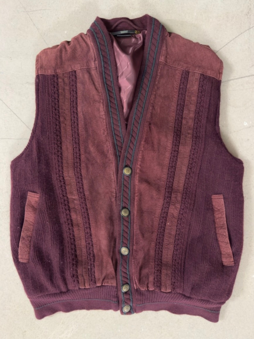 1970s KNITTED GILET WITH SUEDE DETAILS