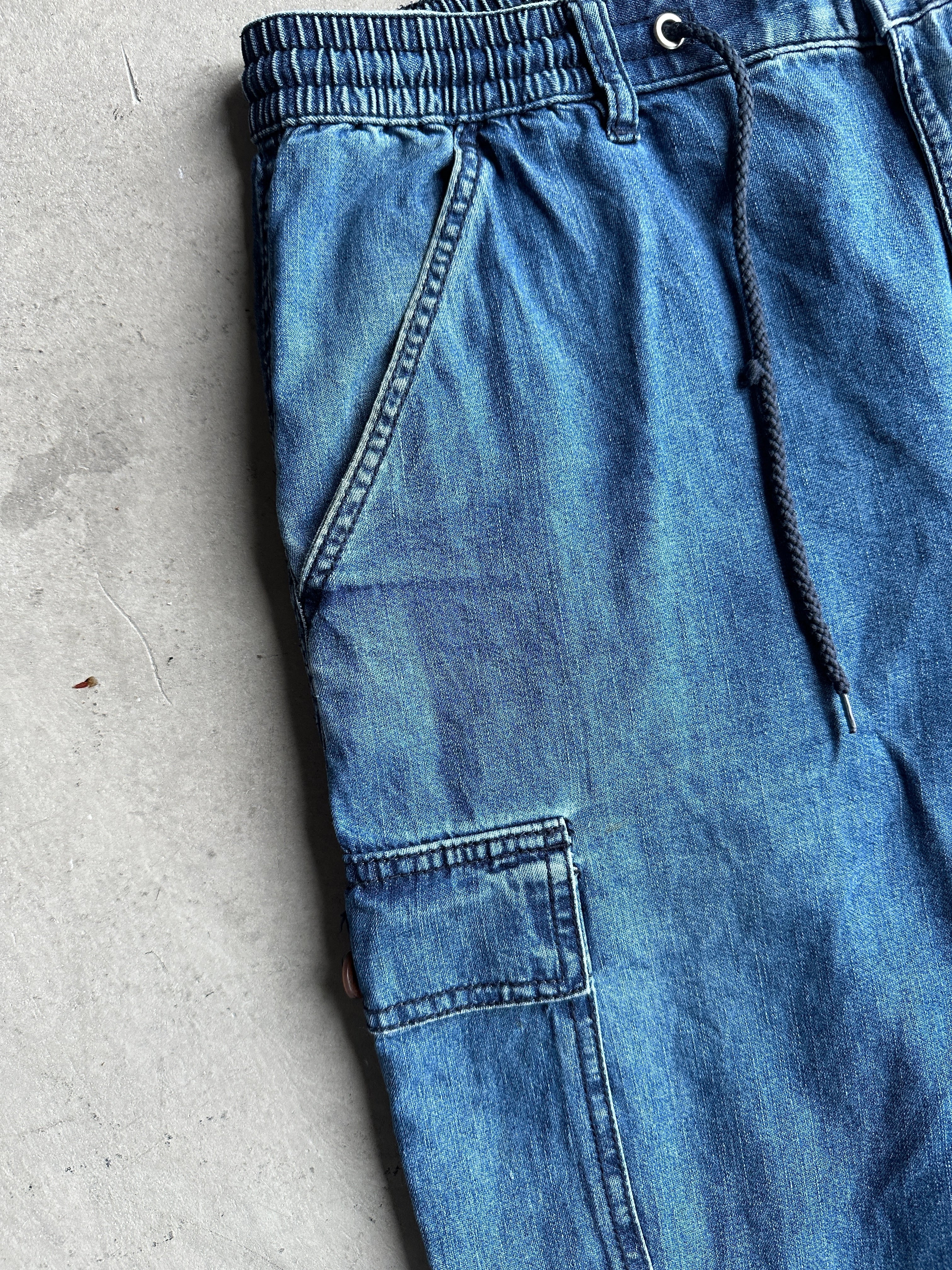 2000s DENIM CARGO BERMUDA SHORTS