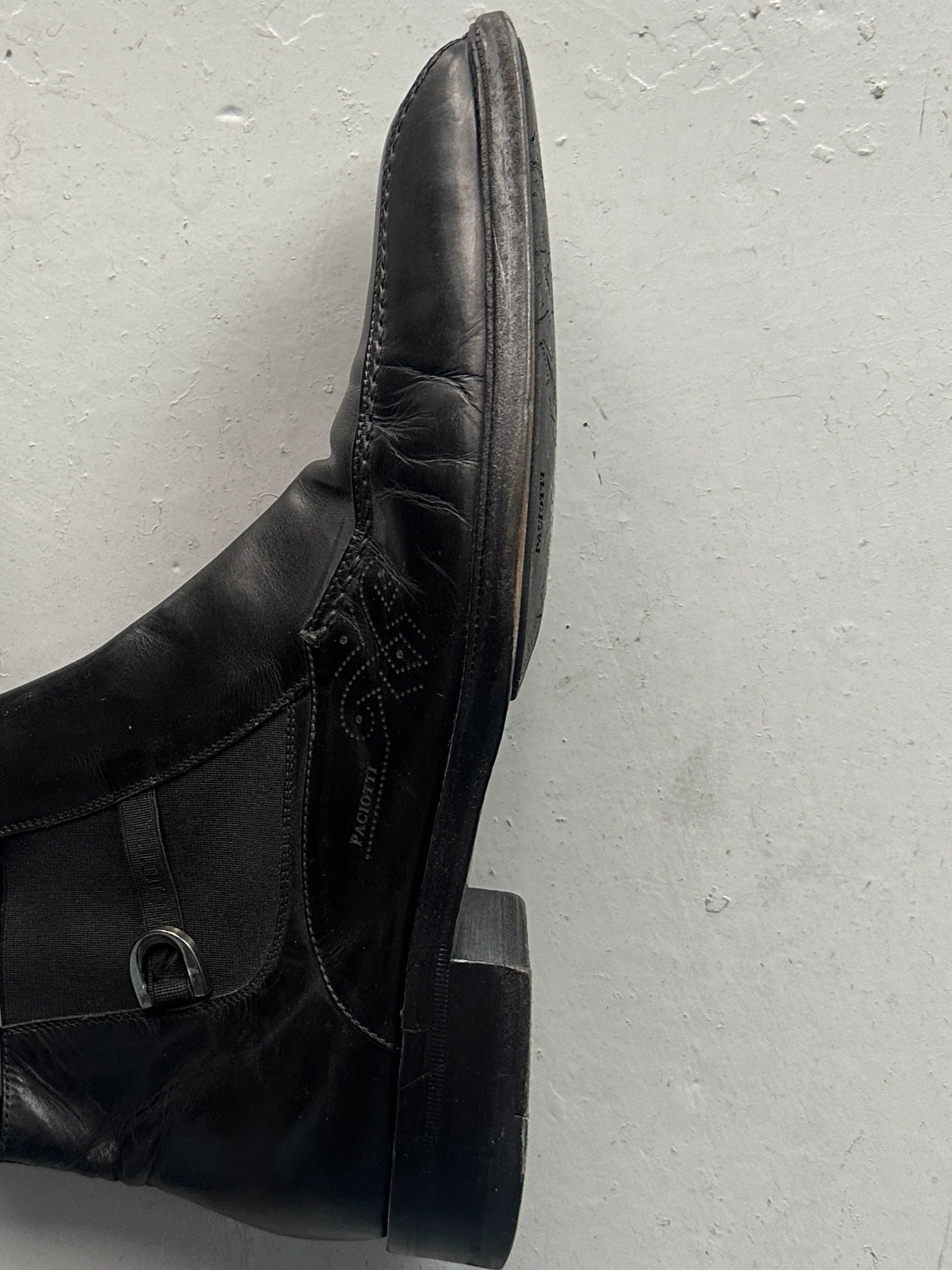 ITALIAN LABEL 2000s LEATHER BOOTS WITH APRON STITCHING
