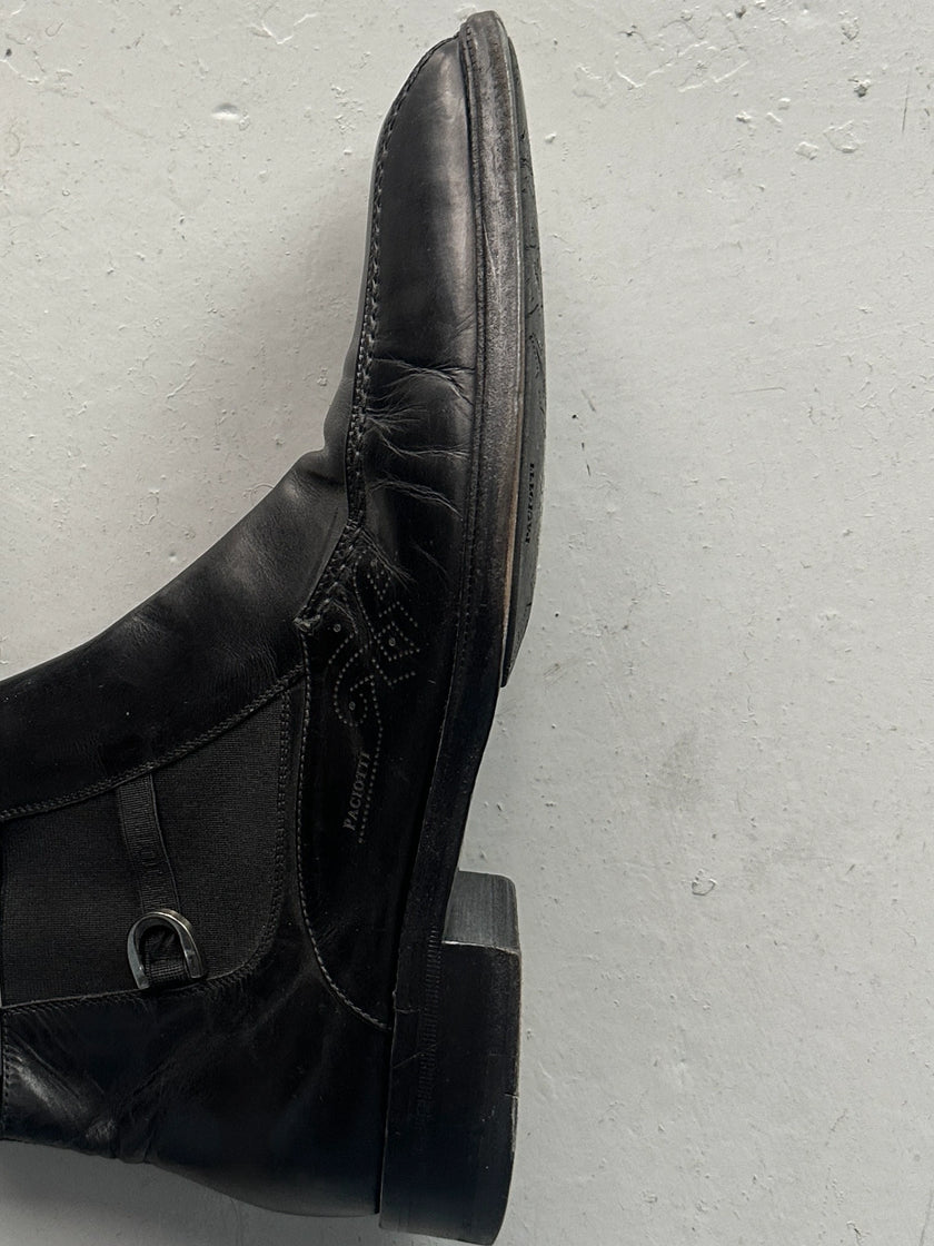 ITALIAN LABEL 2000s LEATHER BOOTS WITH APRON STITCHING