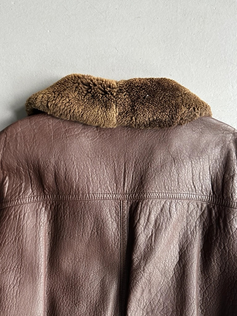 MARITHÉ + FRANÇOIS GIRBAUD X COMPAGNIE DES MONTAGNES & DES FORETS - 1980s FUR COLLAR LEATHER MIDI JACKET WITH METAL HOOKS FRONT CLOSURE