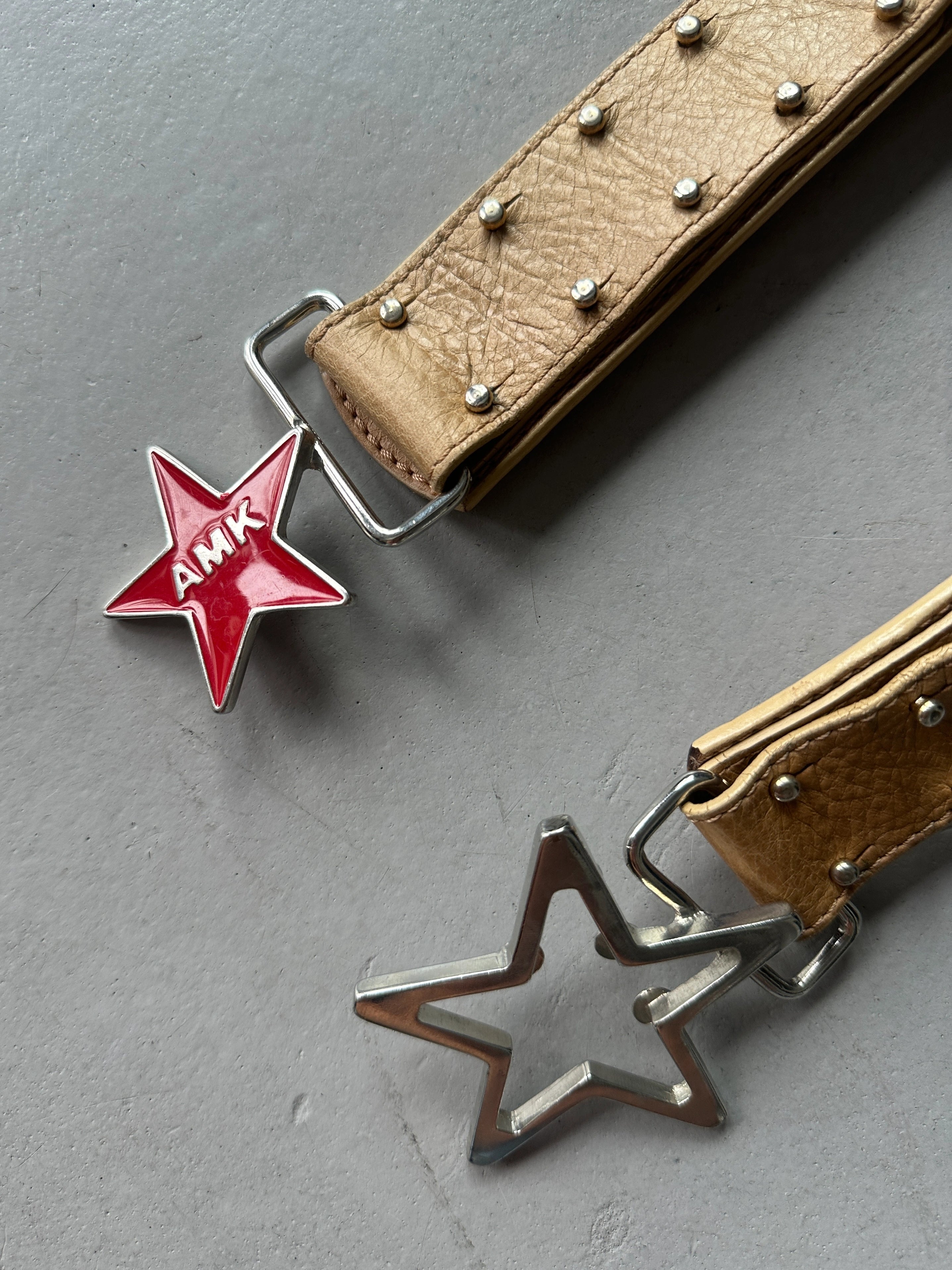 ANDREW MACKENZIE - 2000s STAR BUCKLE LOGO LEATHER BELT