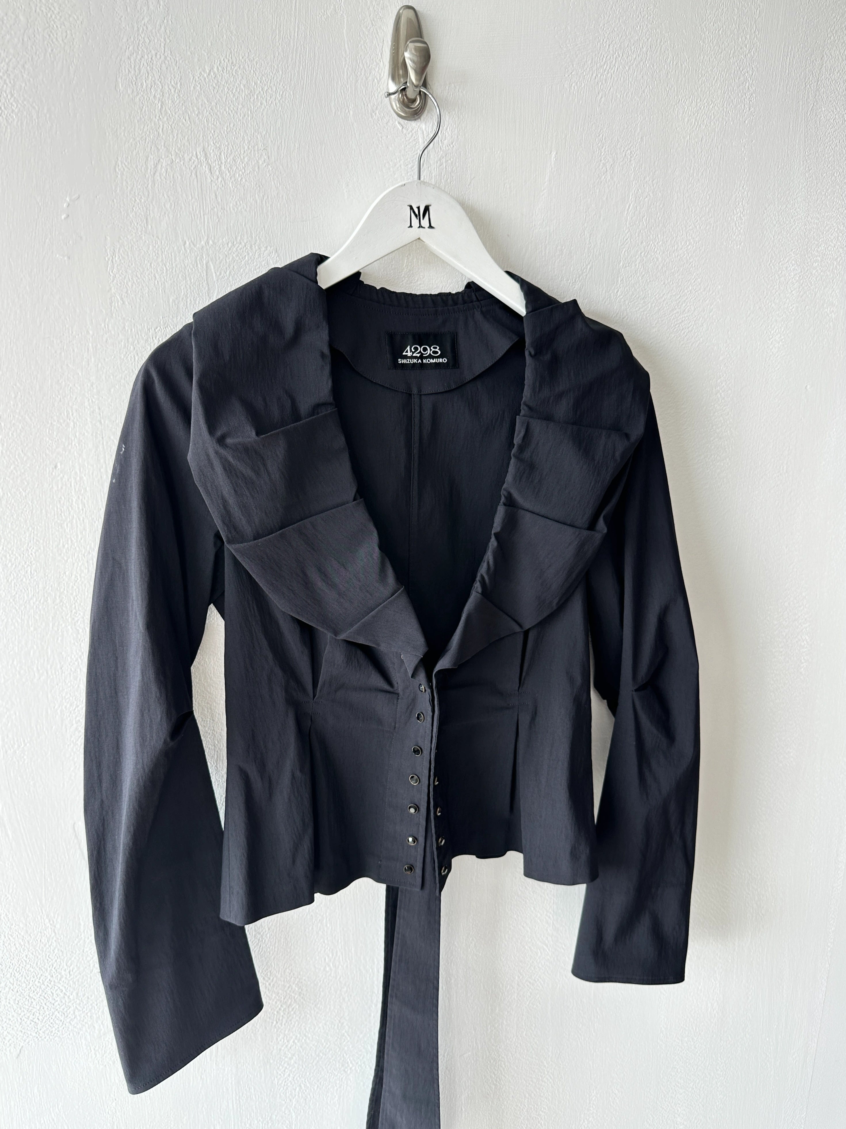 JAPANESE LABEL 2000s PANELED BLOUSE WITH SCULPTURAL COLLAR