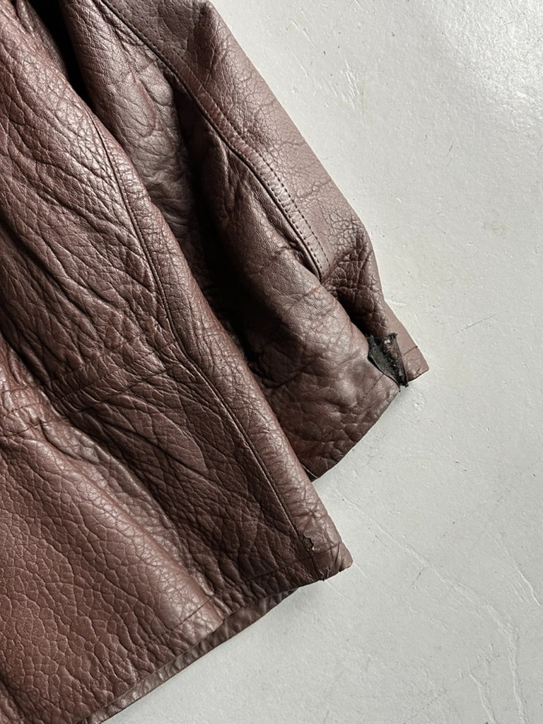 MARITHÉ + FRANÇOIS GIRBAUD X COMPAGNIE DES MONTAGNES & DES FORETS - 1980s FUR COLLAR LEATHER MIDI JACKET WITH METAL HOOKS FRONT CLOSURE