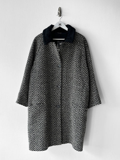 VERSUS VERSACE BY GIANNI VERSACE - early 1990s HERRINGBONE COAT WITH FUR COLLAR