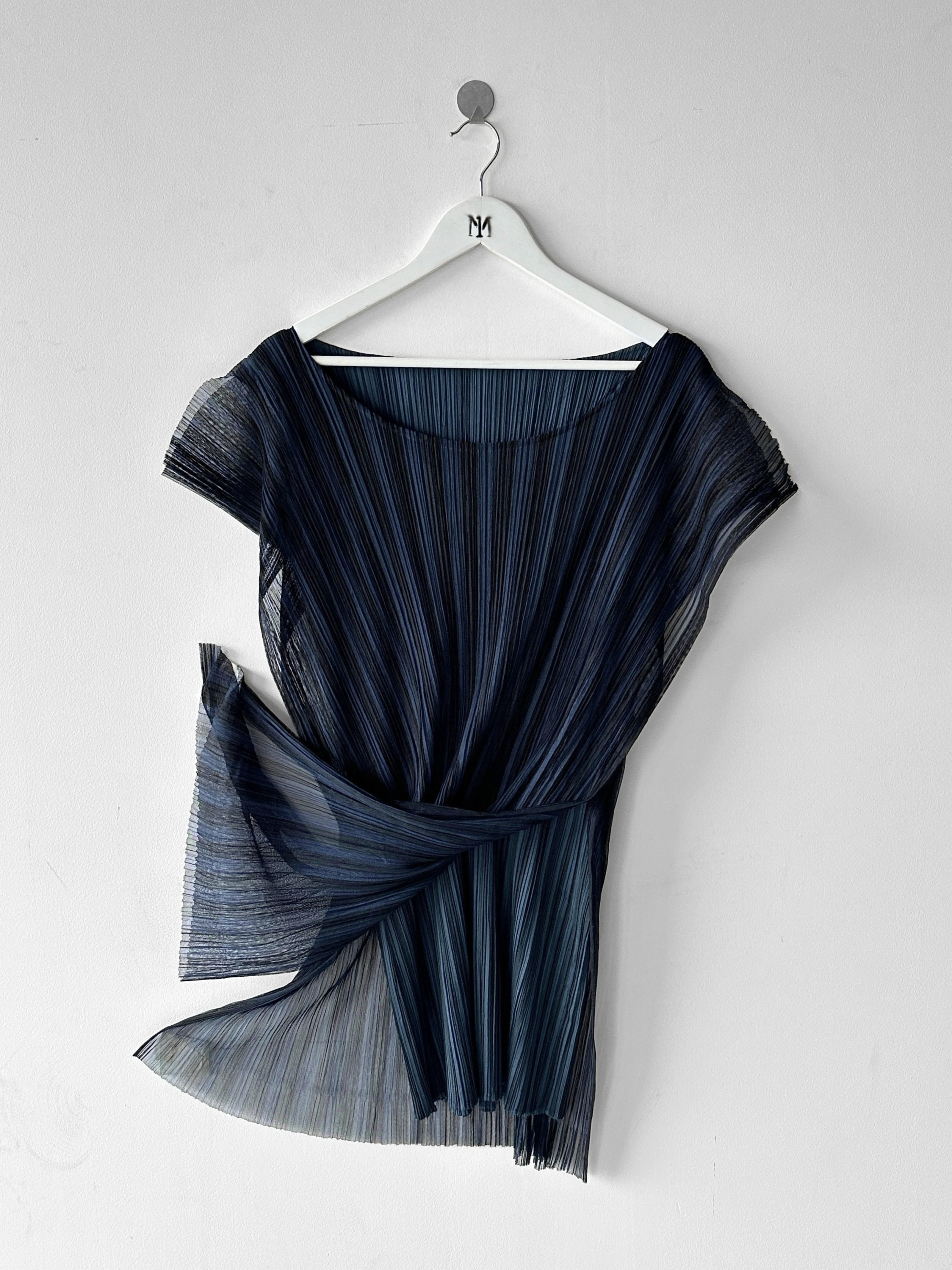 ISSEY MIYAKE - 2000s LAYERED LONGLINE TOP WITH SHEER MESH OVERLAY