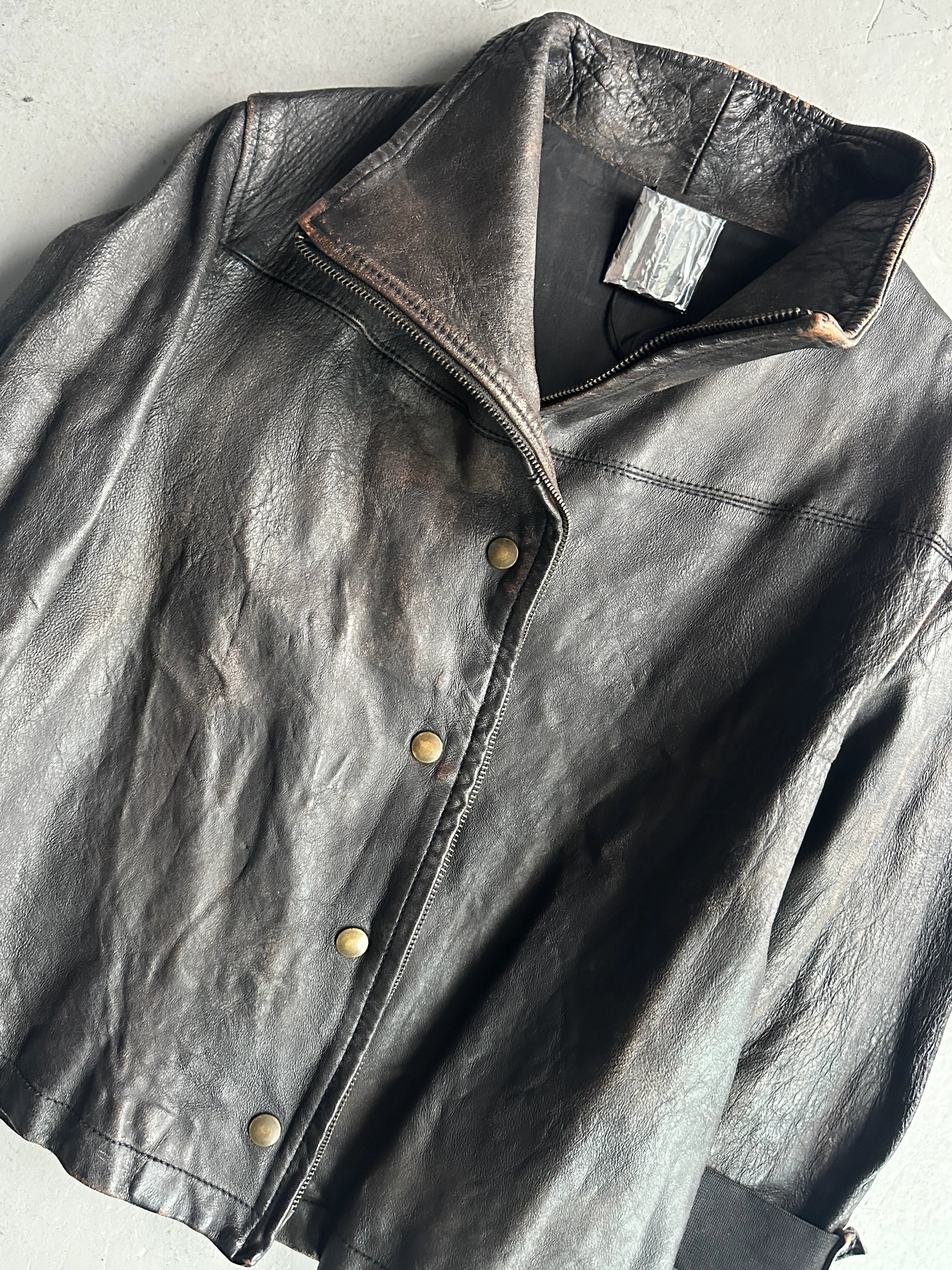 ITALIAN LABEL early 2000s DISTRESSED LEATHER JACKET WITH BONDAGE SLEEVE