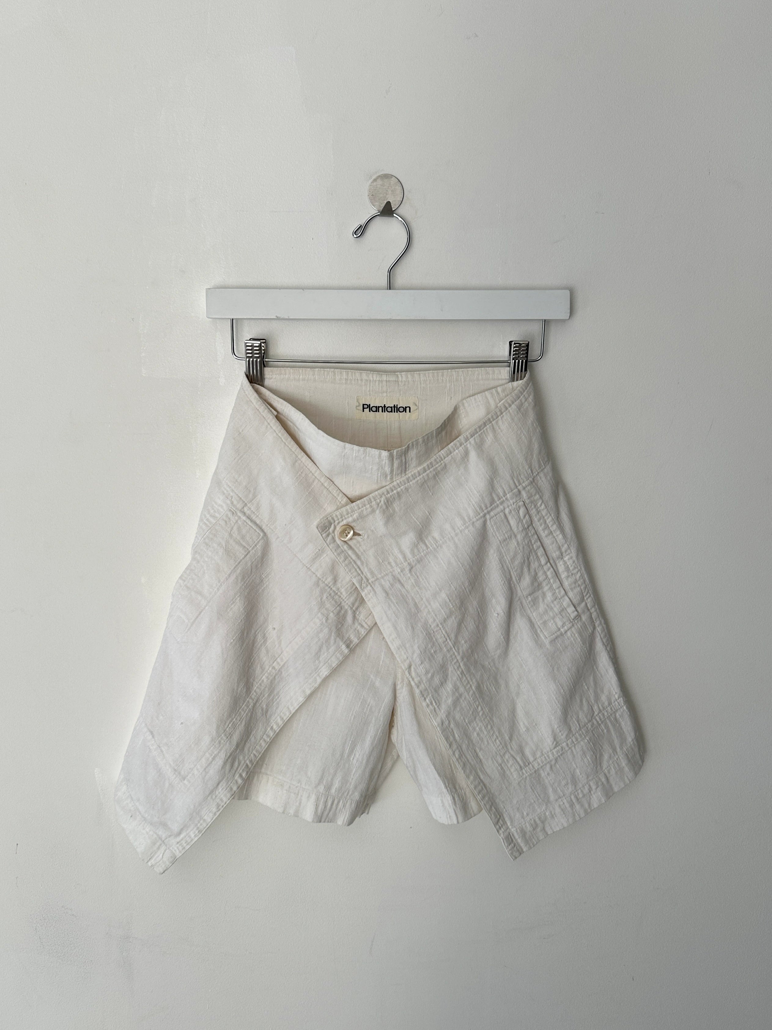 ISSEY MIYAKE PLANTATION - 1990s LINEN WRAP FRONT PANEL SHORTS