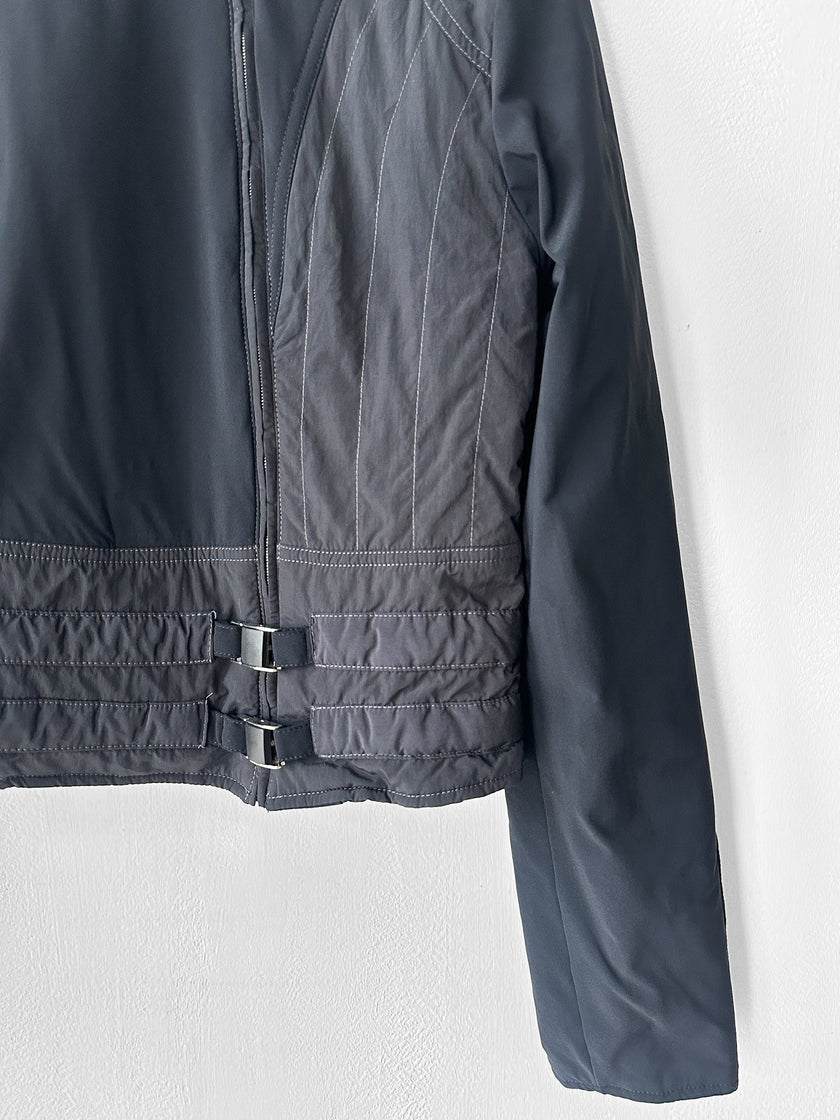 NO LABEL early 2000s CROP FIT JACKET WITH OFF THE CENTRE ZIP AND BUCKLE DETAIL AT WAIST