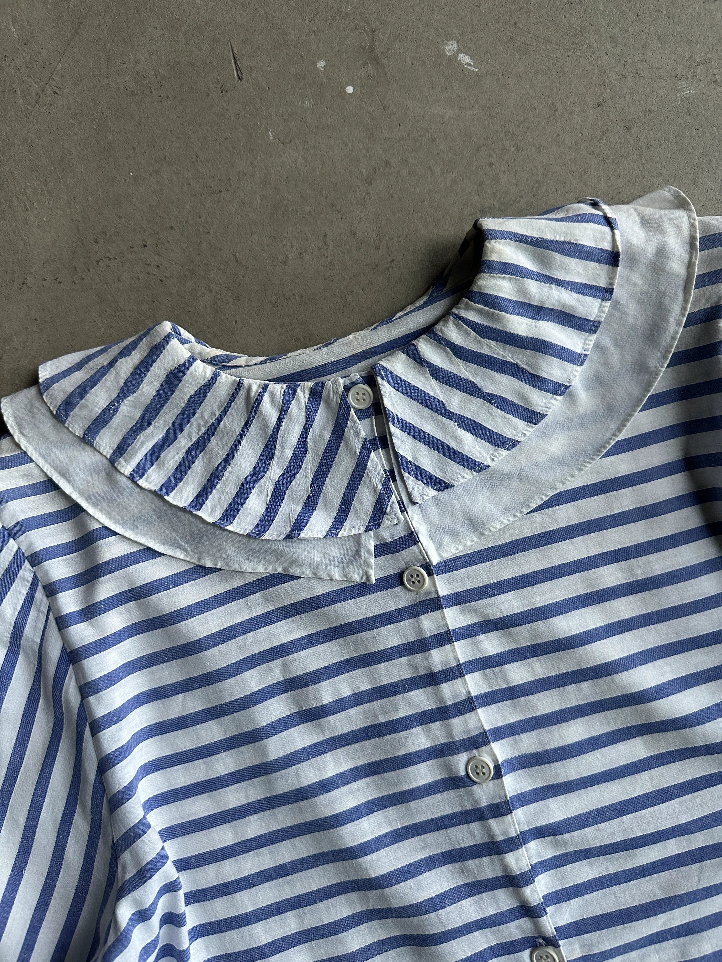 1970s PETER PAN COLLAR STRIPED BLOUSE