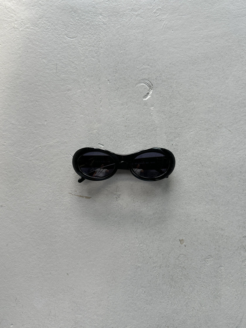 GUCCI - 1996 OVAL SUNGLASSES