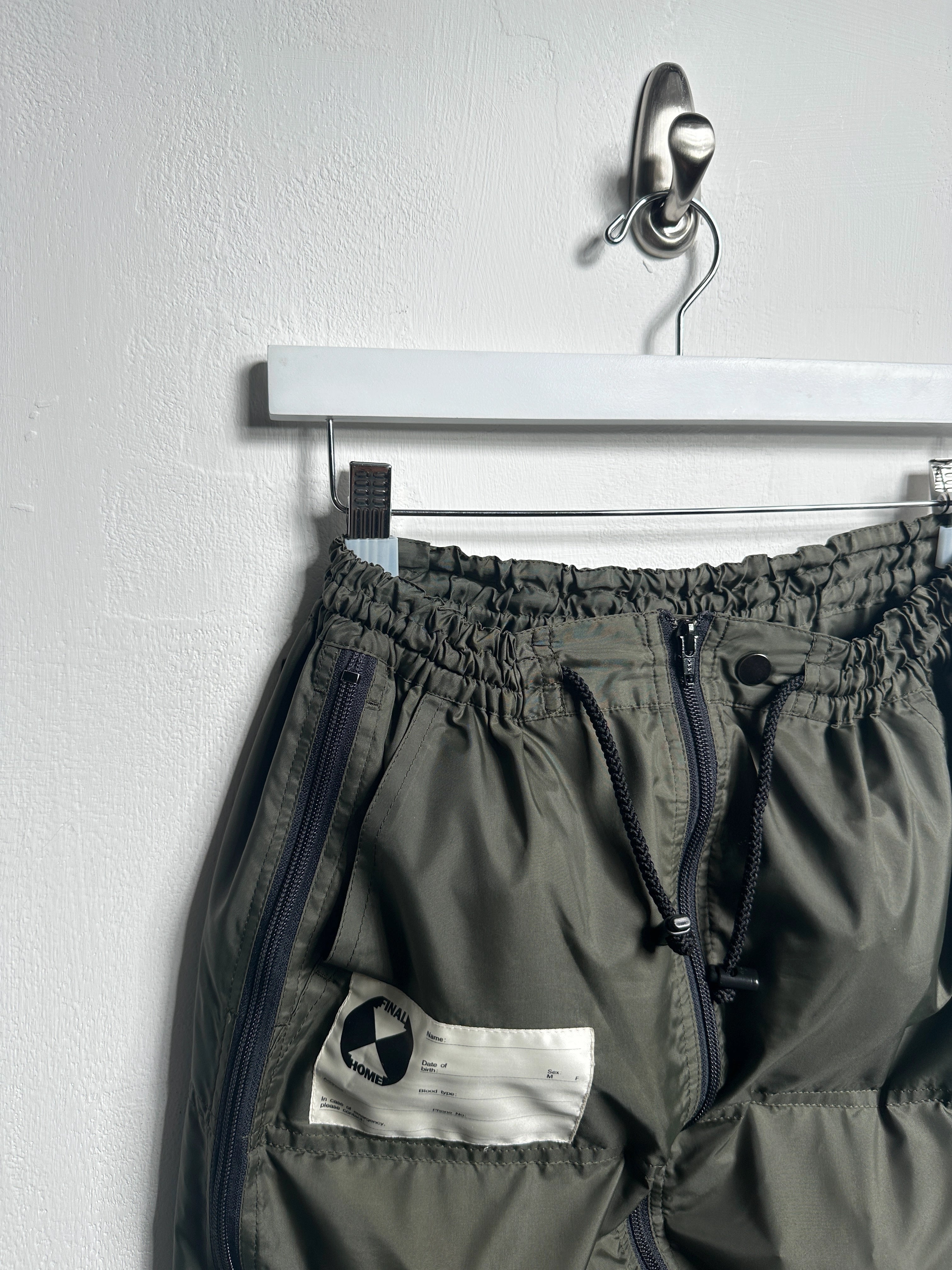 FINAL HOME - early 2000s NYLON MAXY SKIRT WITH ZIPPED SIDE POCKETS