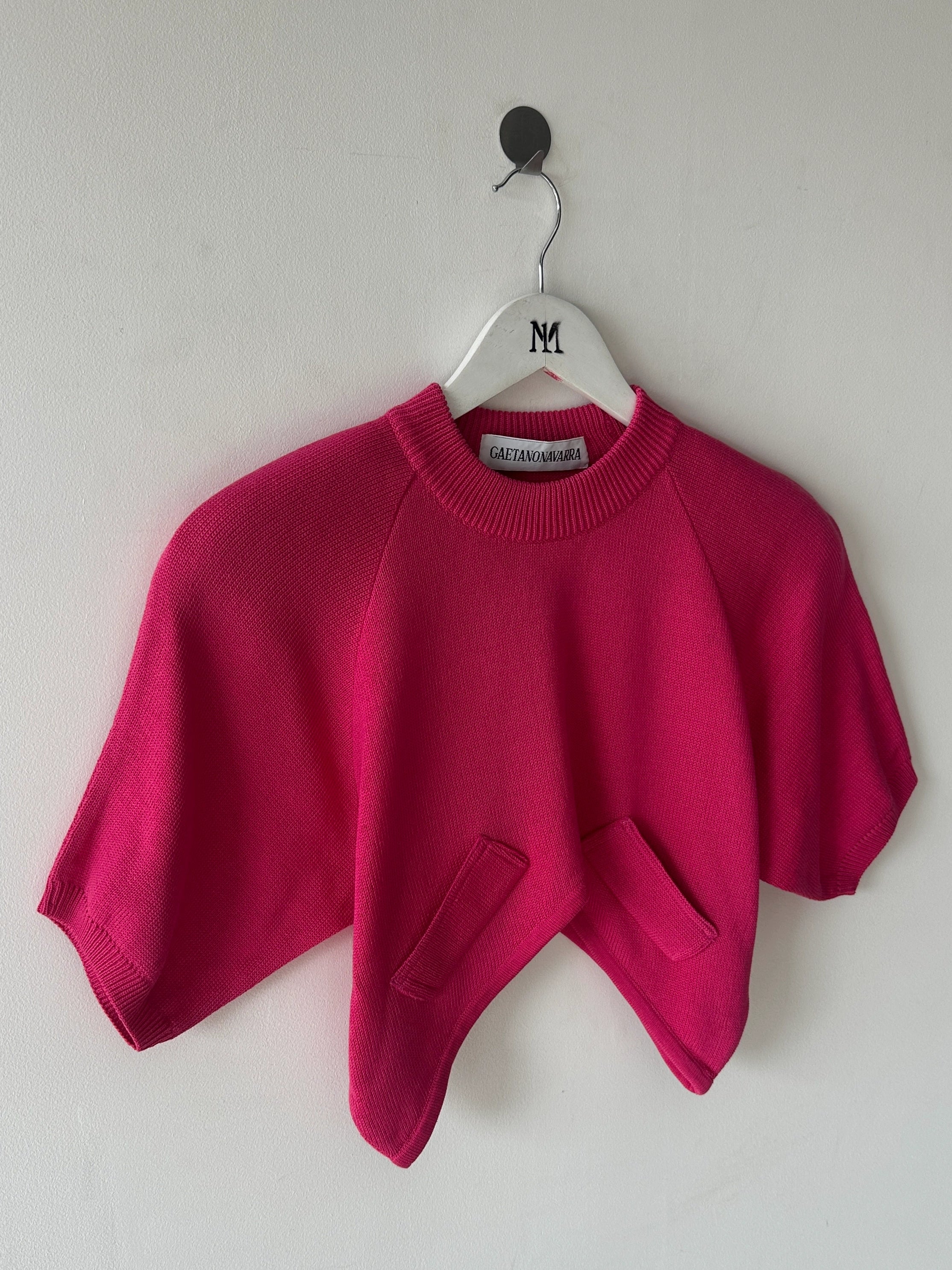 GAETANO NAVARRA - 1990s CROP FIT KNIT TOP WITH V CUT HEM