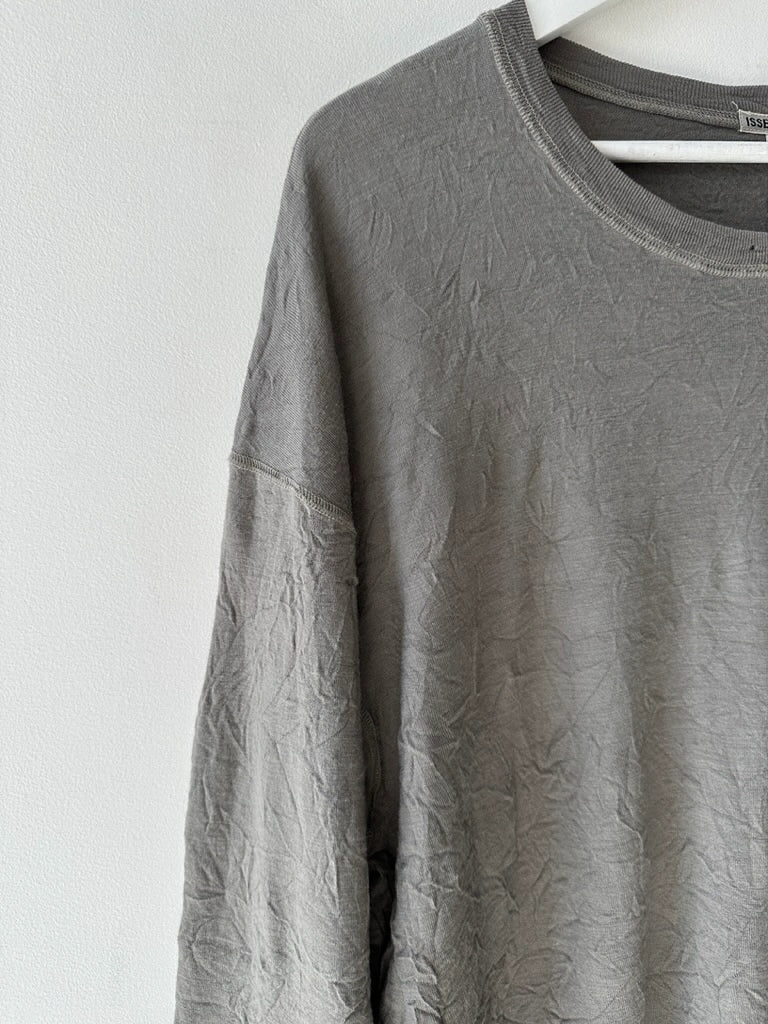 ISSEY MIYAKE - 1990s LOOSE FIT CREW NECK CRINKLED LONG SLEEVE TOP