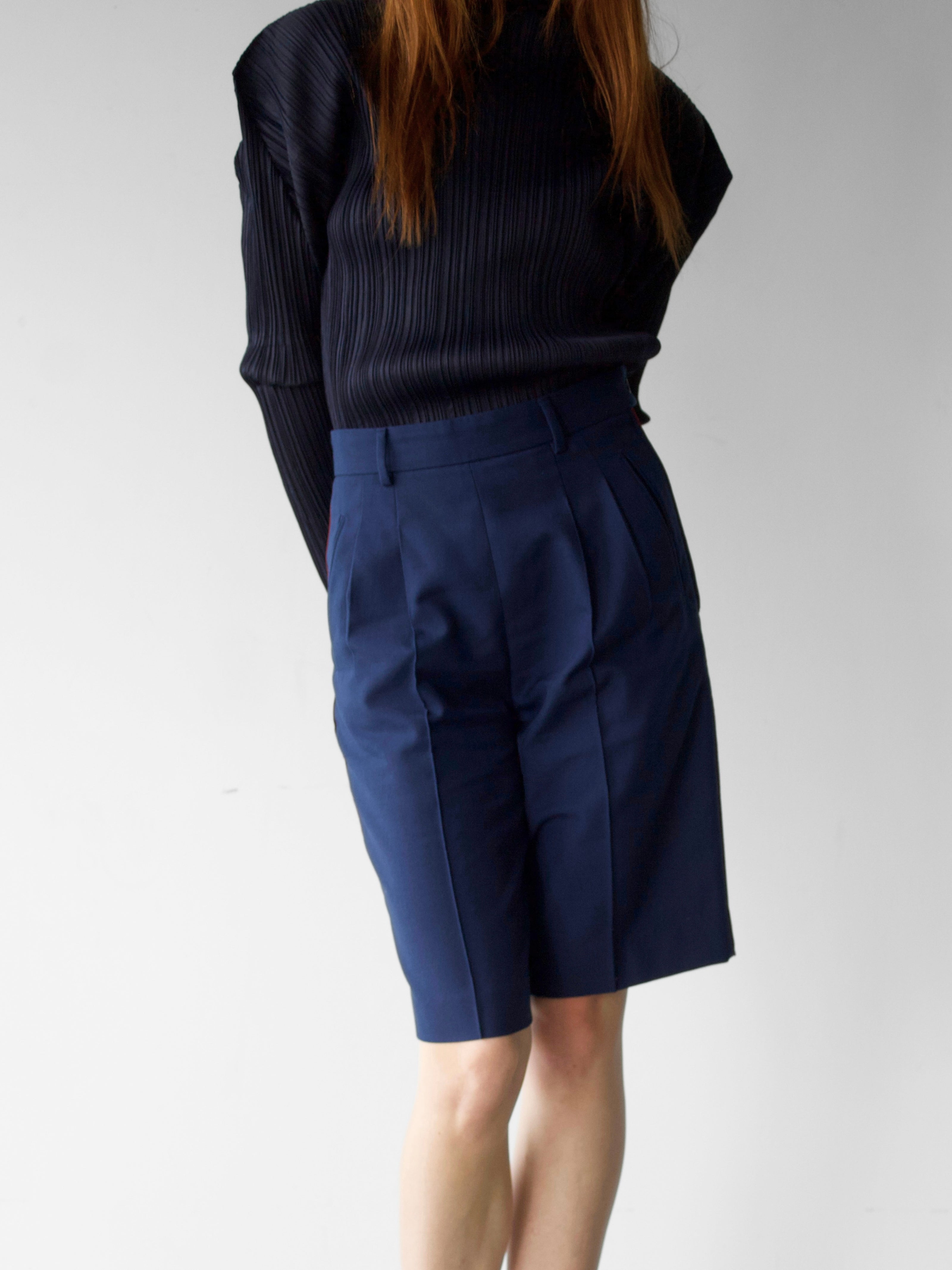 MAISON MARGIELA - F/W 2021 TAILORED BERMUDA SHORTS WITH FRONT PLEATS
