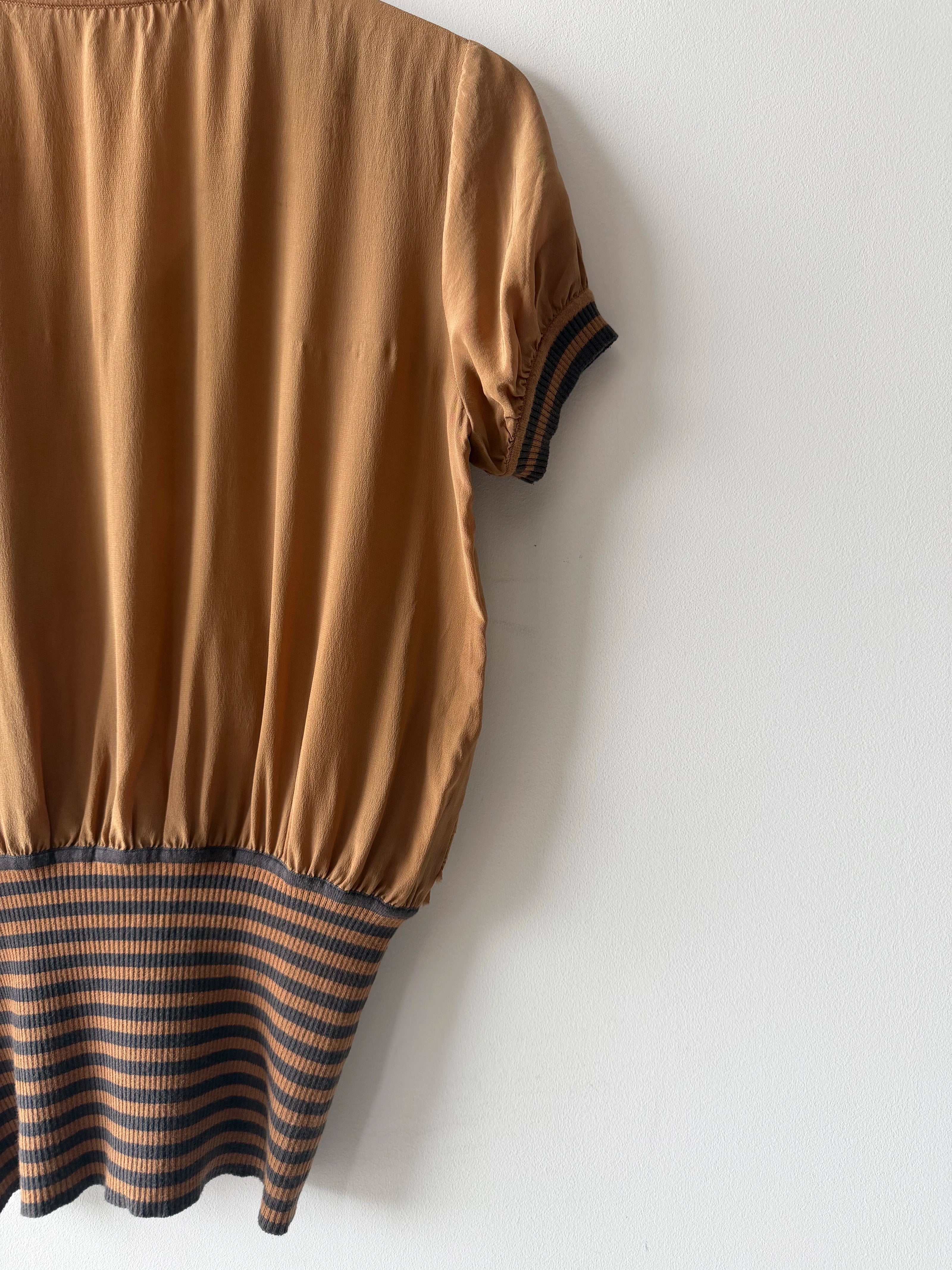 2000s SHORT SLEEVE BLOUSE WITH RUFFLED FRONT