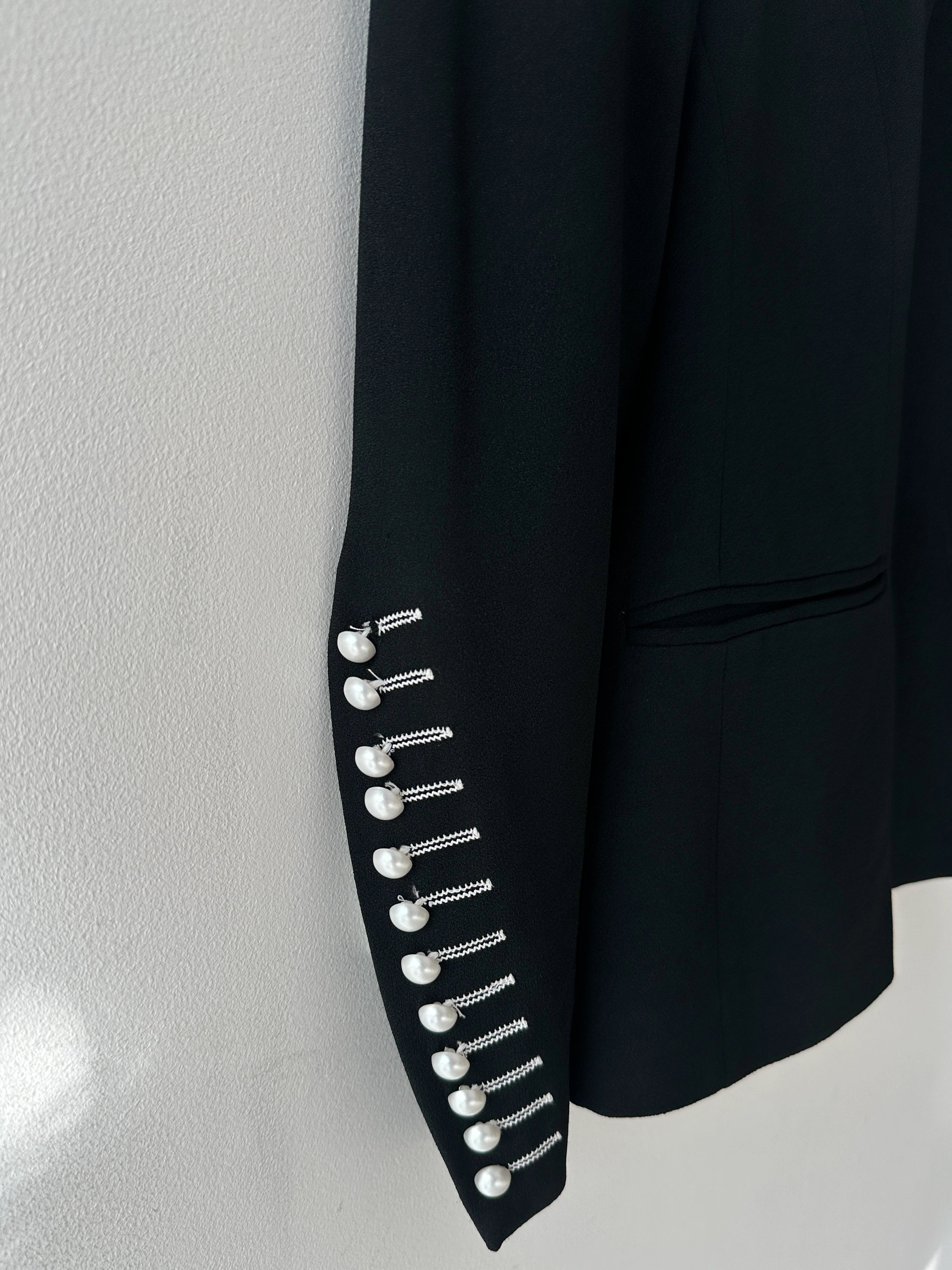 GAETANO NAVARRA - 1990s TAILORED BLAZER WITH PEARL BUTTONS