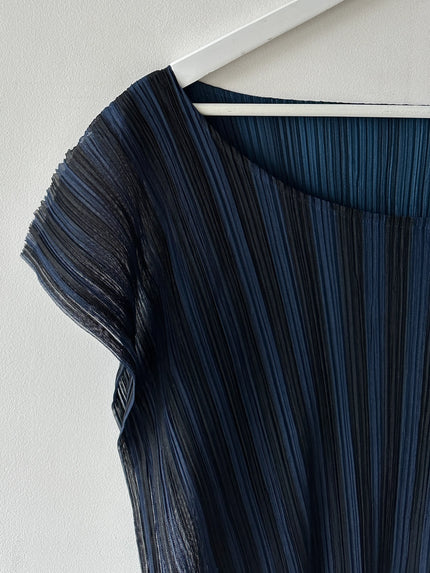 ISSEY MIYAKE - 2000s LAYERED LONGLINE TOP WITH SHEER MESH OVERLAY
