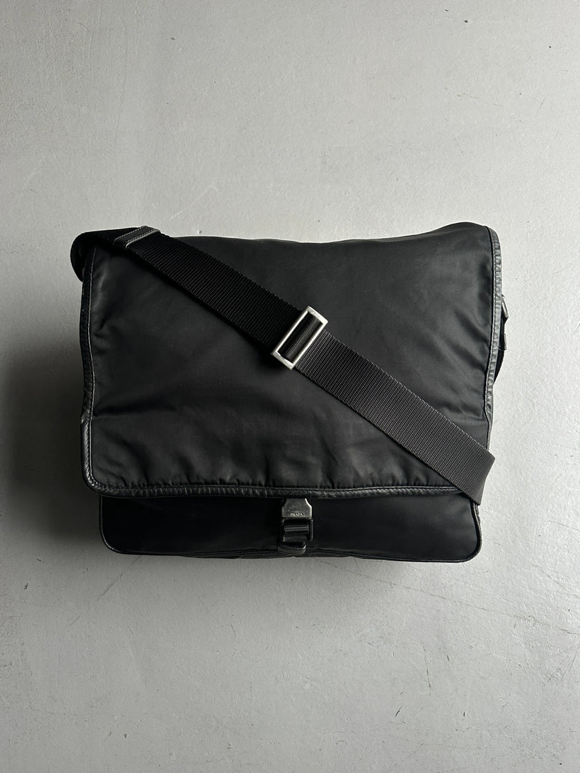 PRADA - 2000s NYLON MESSENGER BAG