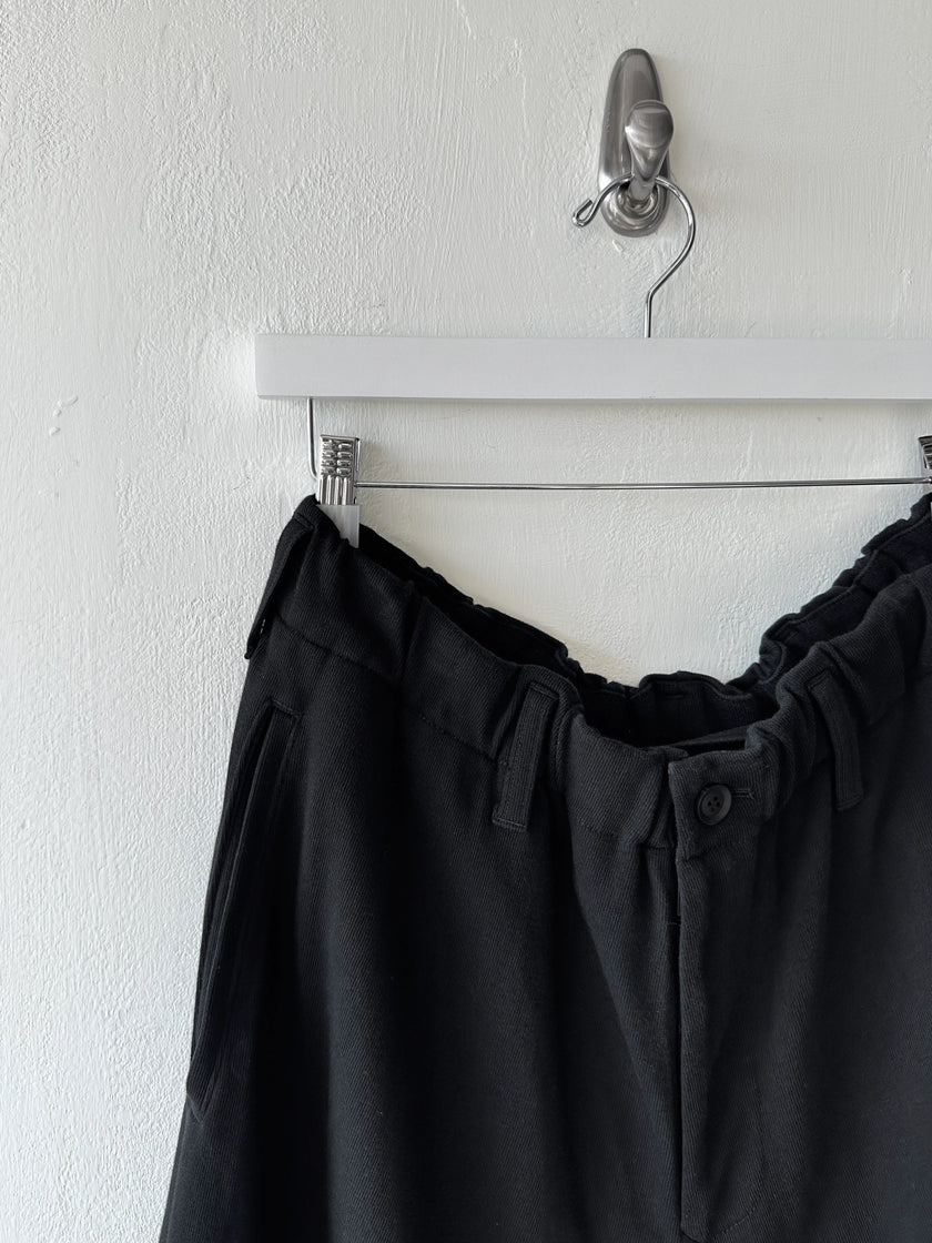 YOHJI YAMAMOTO - S/S 2025 TRACK SHORTS WITH CUT OUT DETAILS AT HEM